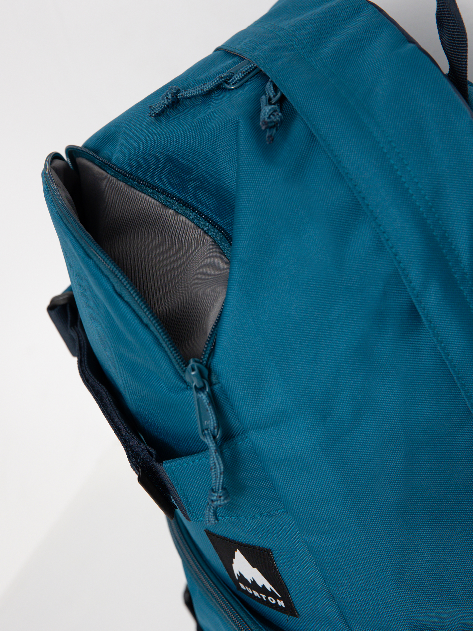 Burton Treble Yell 21L Backpack – Unisex Daily Pack | Laptop & Skateboard Compatible | Durable Polyester For Commute & Travel