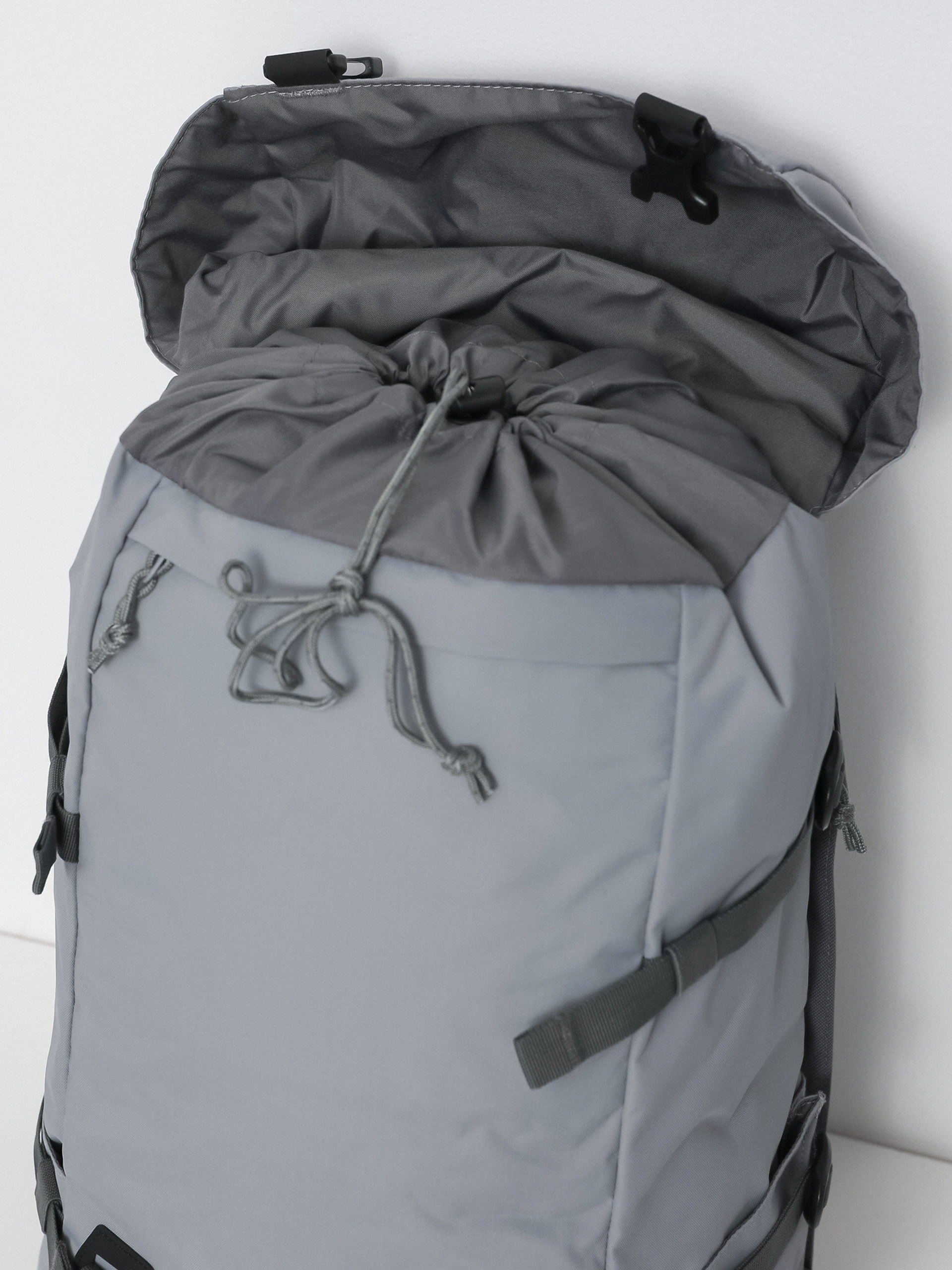 Burton Tinder 2.0 30L Rucksack (sharkskin)