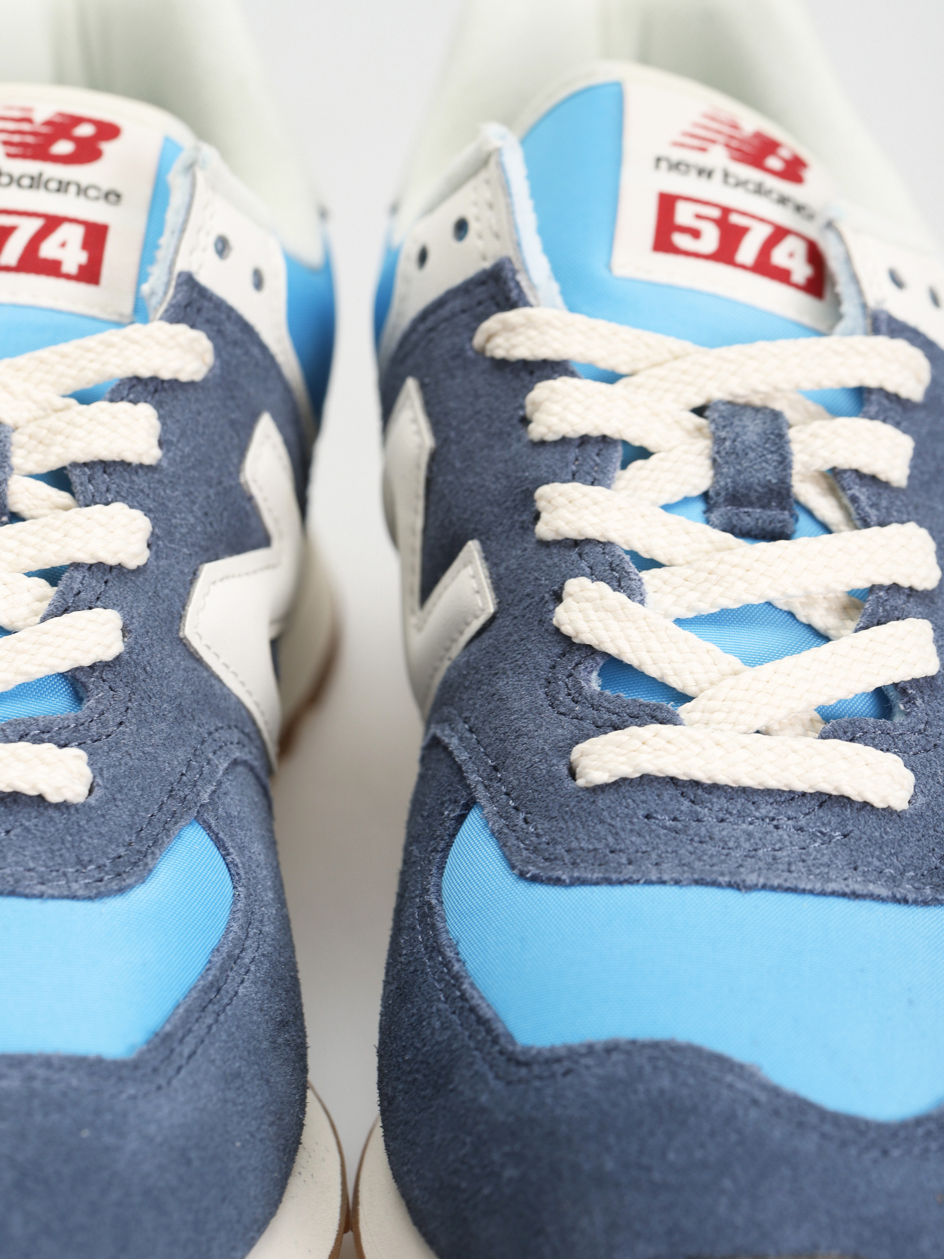 New Balance 574 Shoes (angel blue)