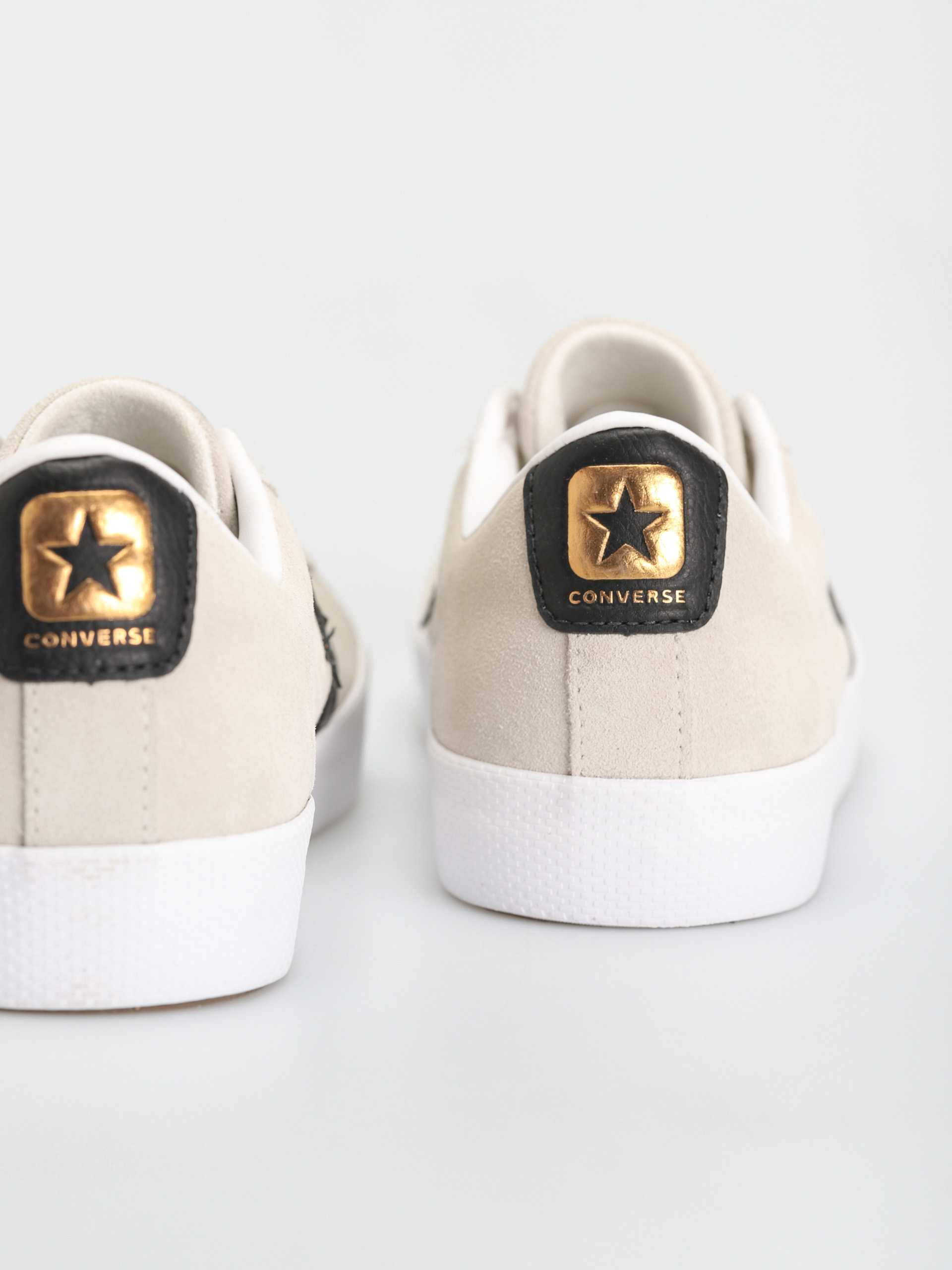 Converse breakpoint ox leather on sale sneaker