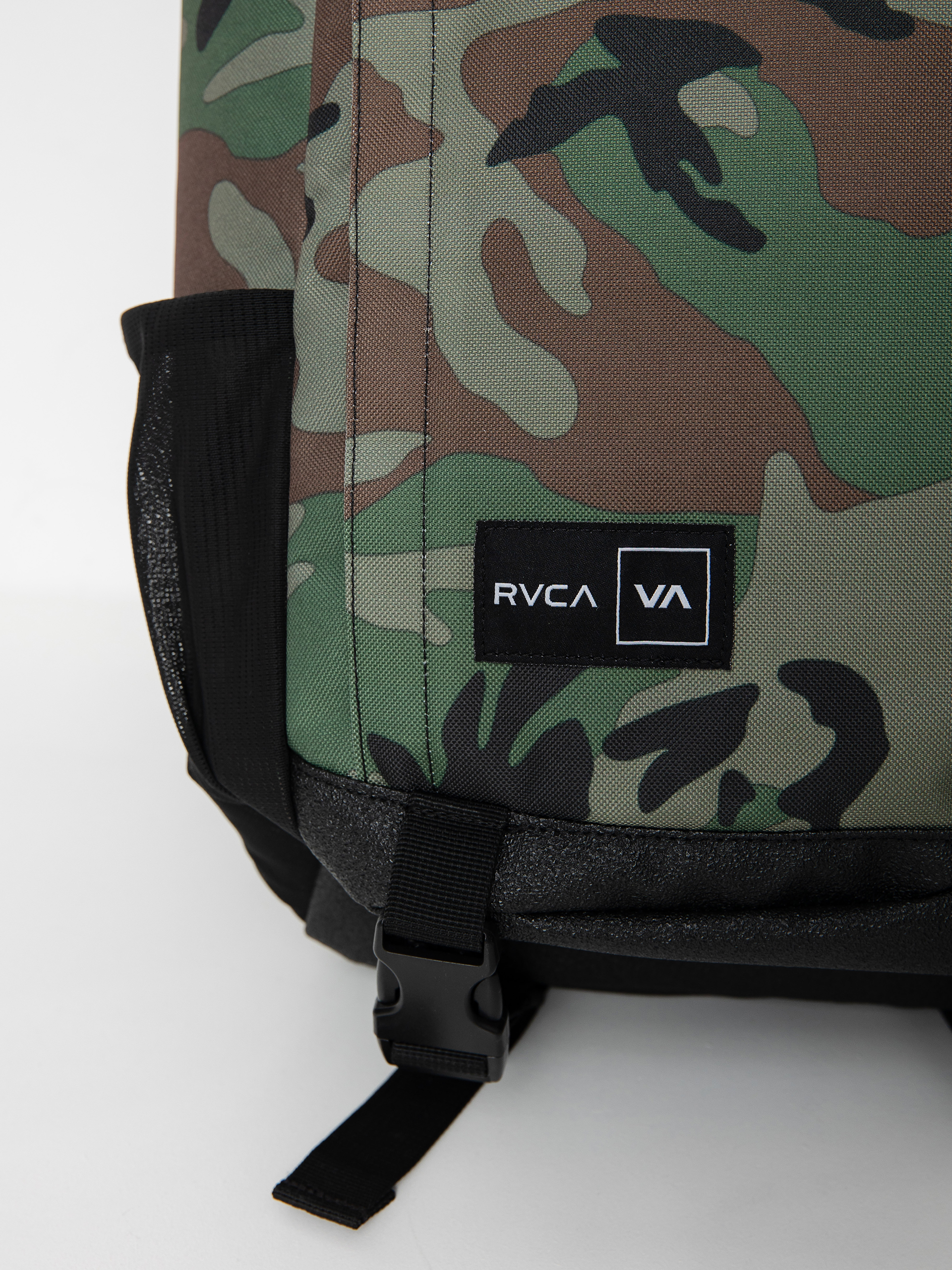 RVCA Voyage IV Backpack (woodland camo)
