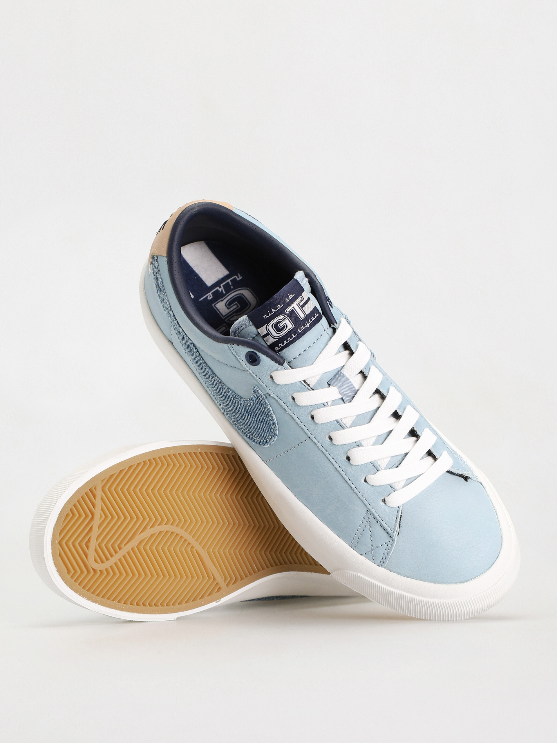 Nike sb blazer low gt best sale summit white