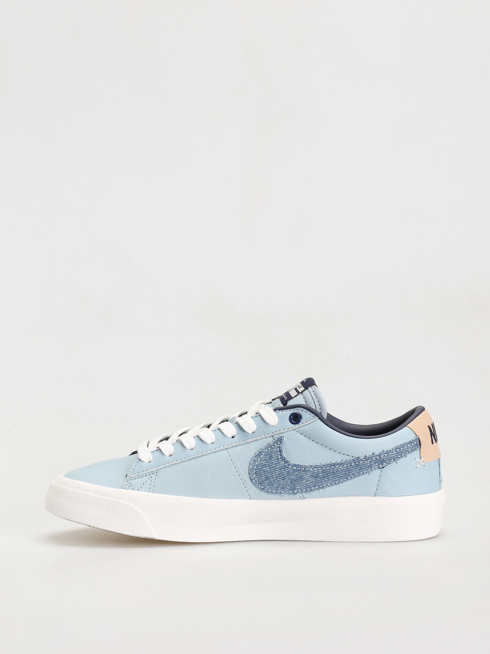 nike sb blazer low pro gt qs shoes