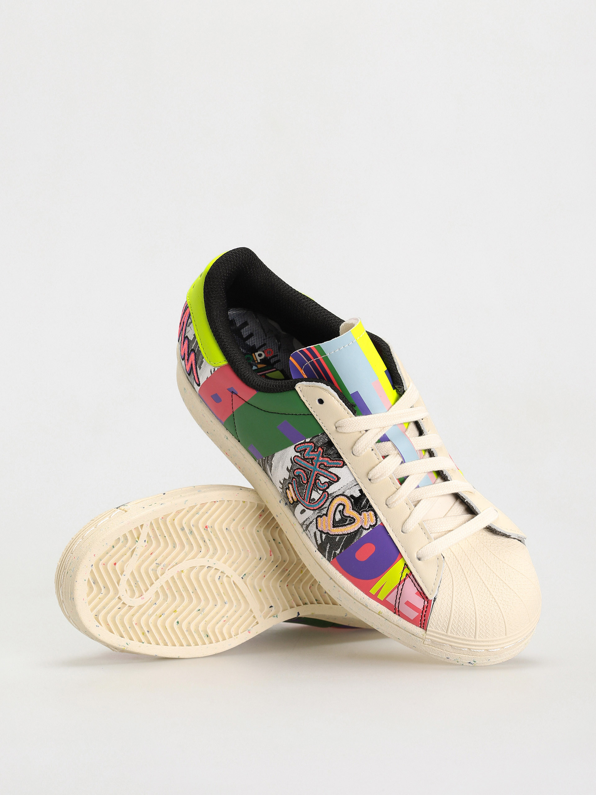 adidas Originals Superstar Pride Shoes (cwhite/cwhite/cblack)