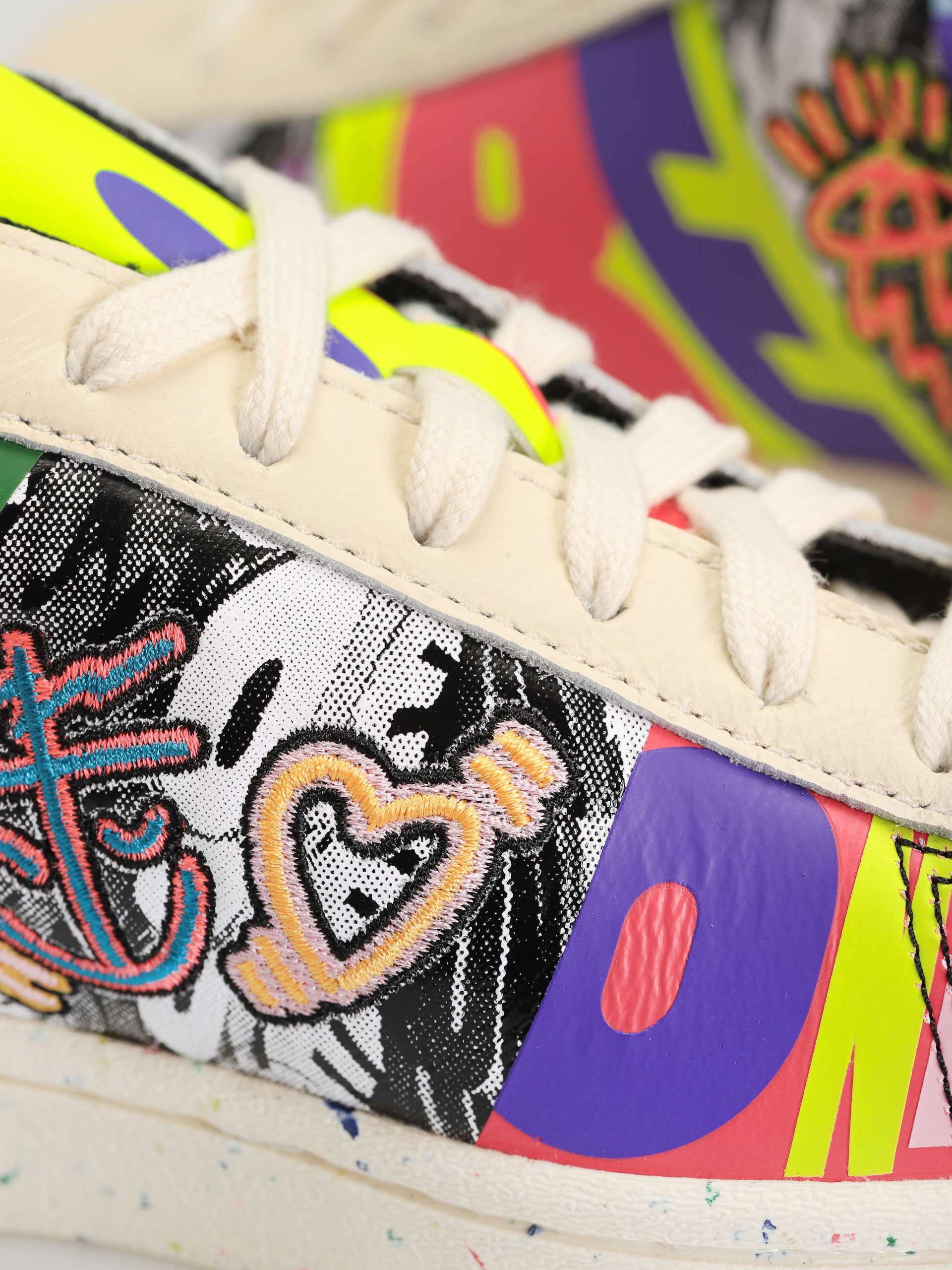 adidas Originals Superstar Pride Shoes (cwhite/cwhite/cblack)