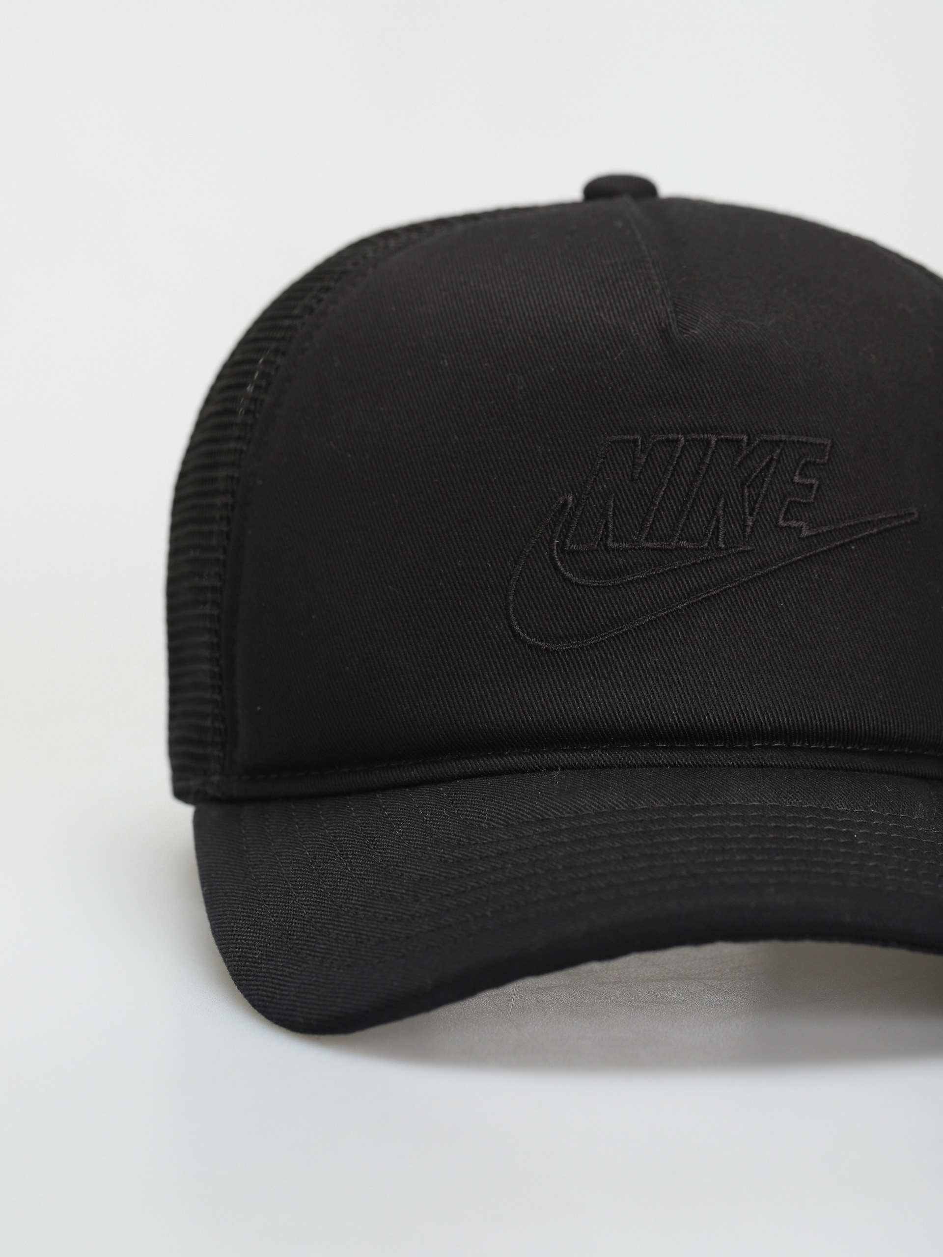 Nike clc99 2025 trucker cap