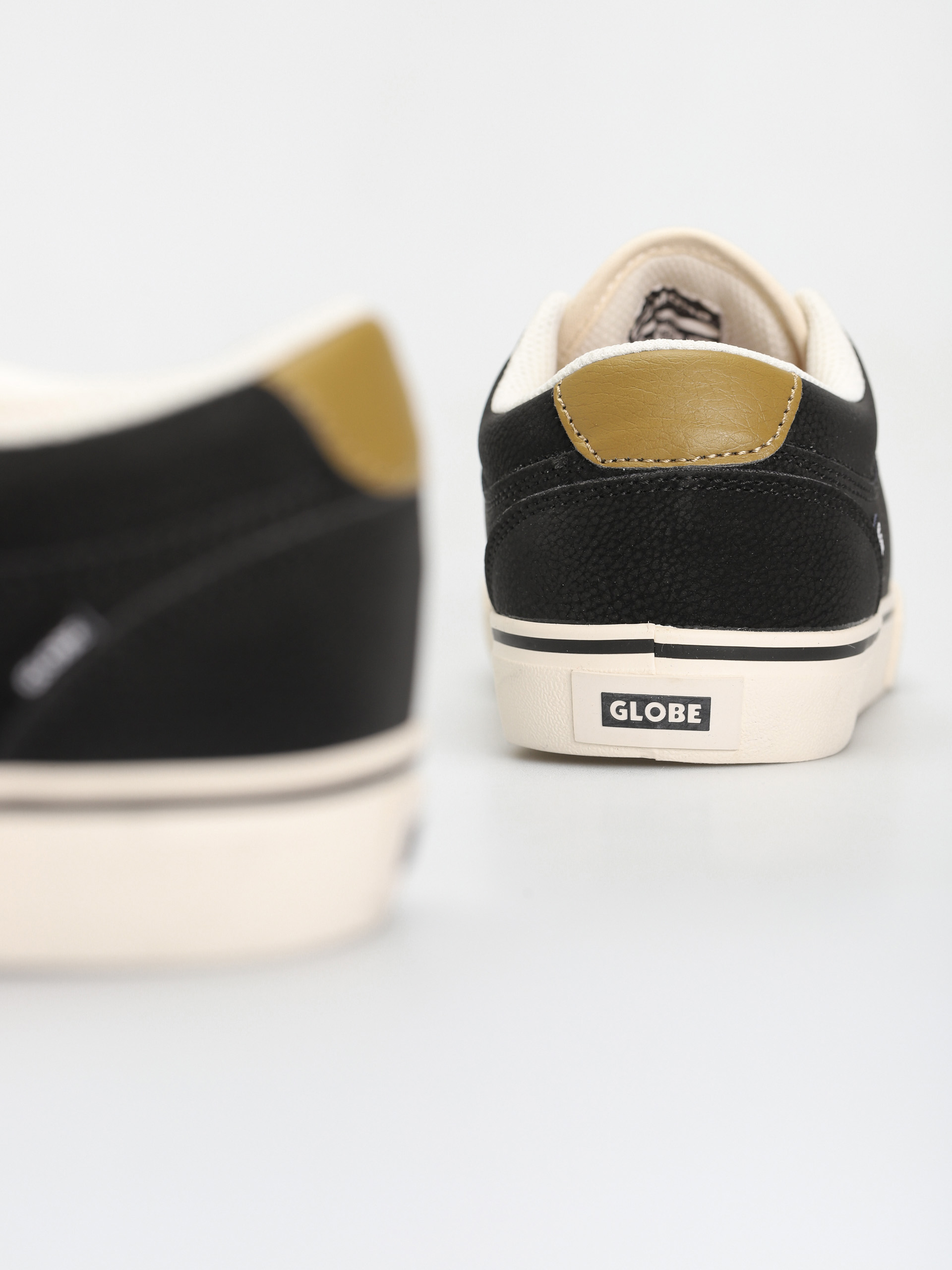 Globe Gs Shoes (black/cream)