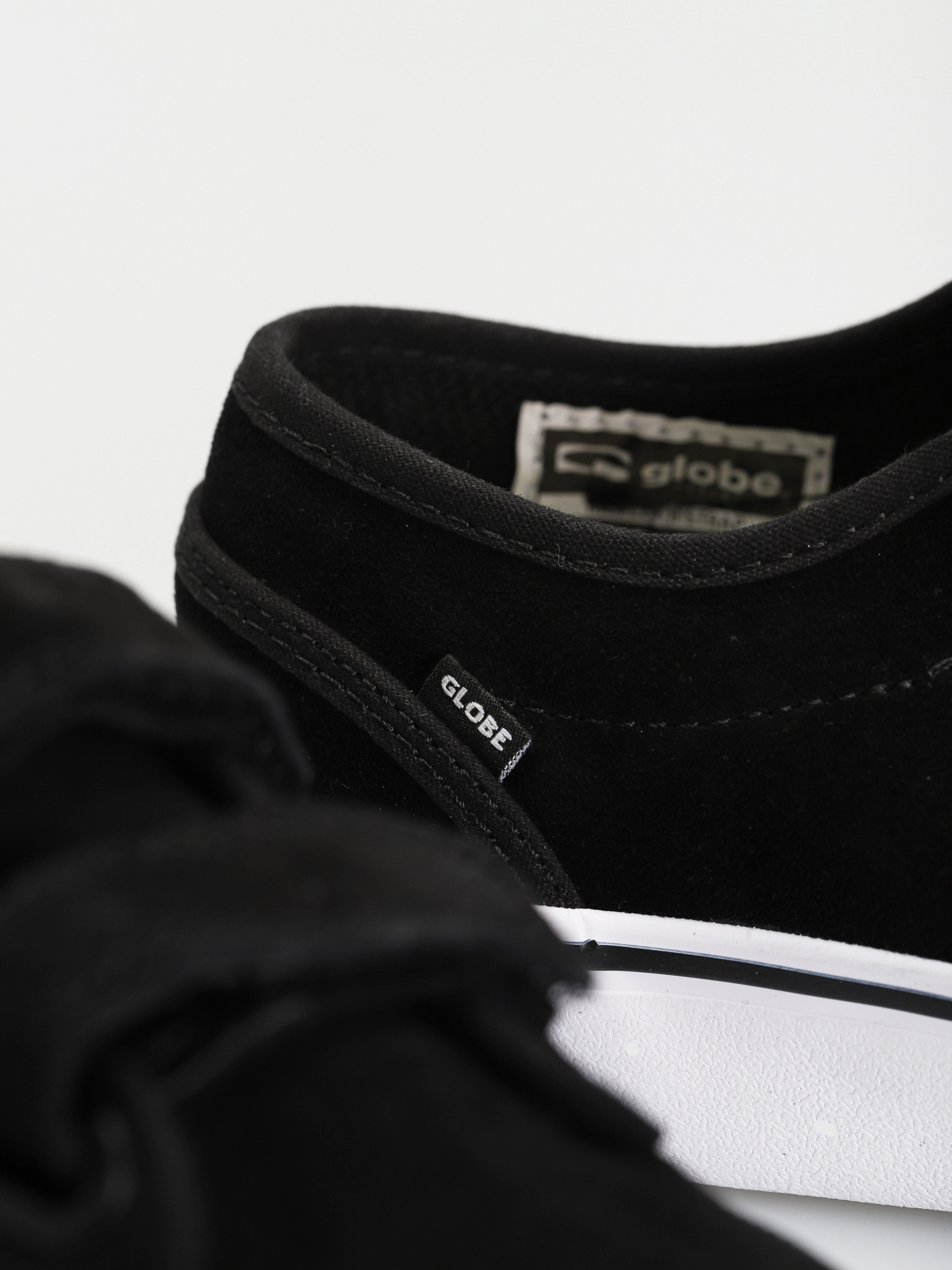 Globe Motley II Strap Schuhe (black/white)