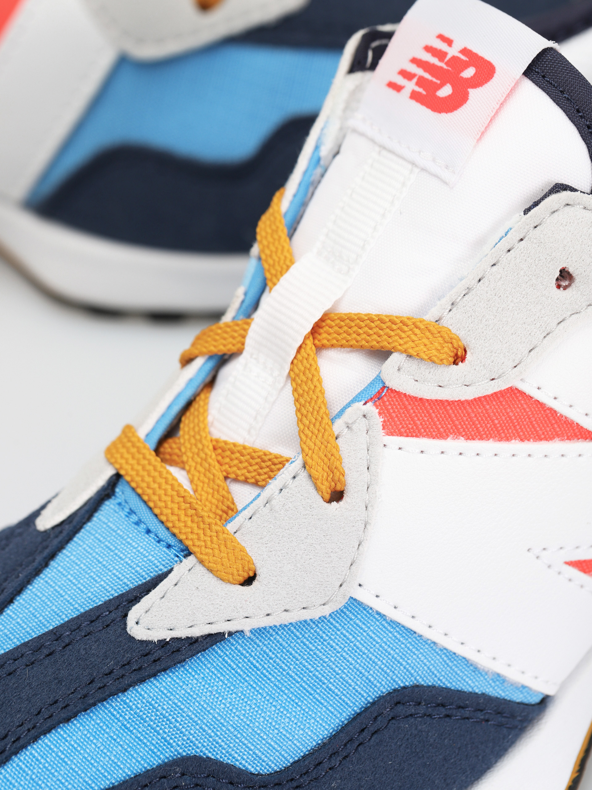 New Balance 327 JR Shoes (natural indigo)