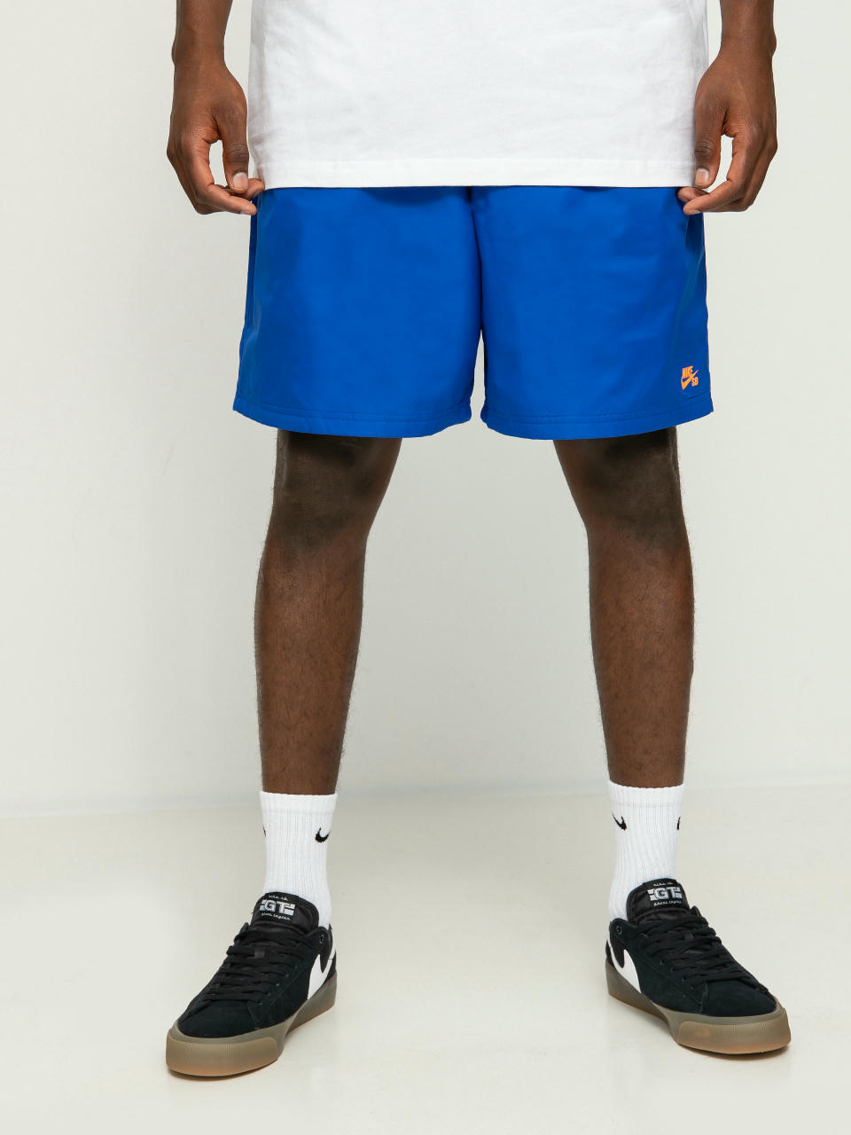 Nike SB Nvlty Chino Shorts (game royal/total orange)