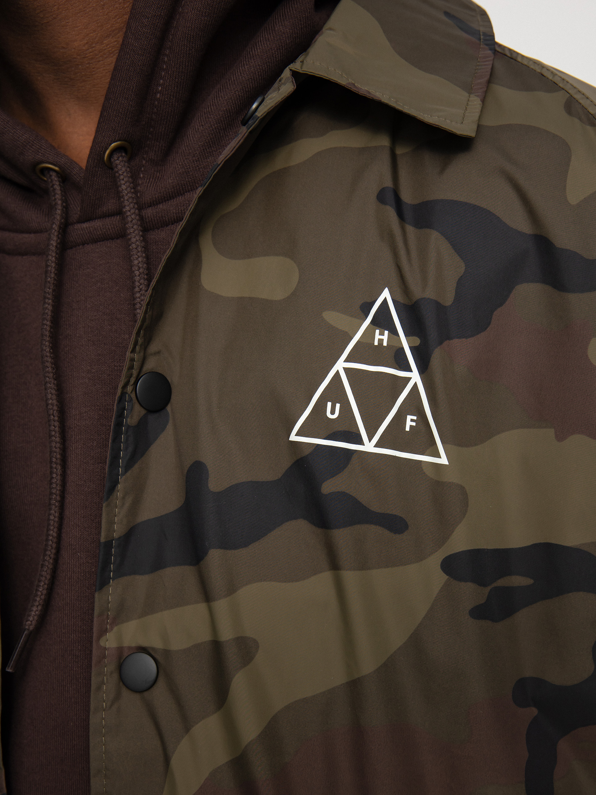 HUF Essentials Triple Triangle Coaches Jacket camo woodland