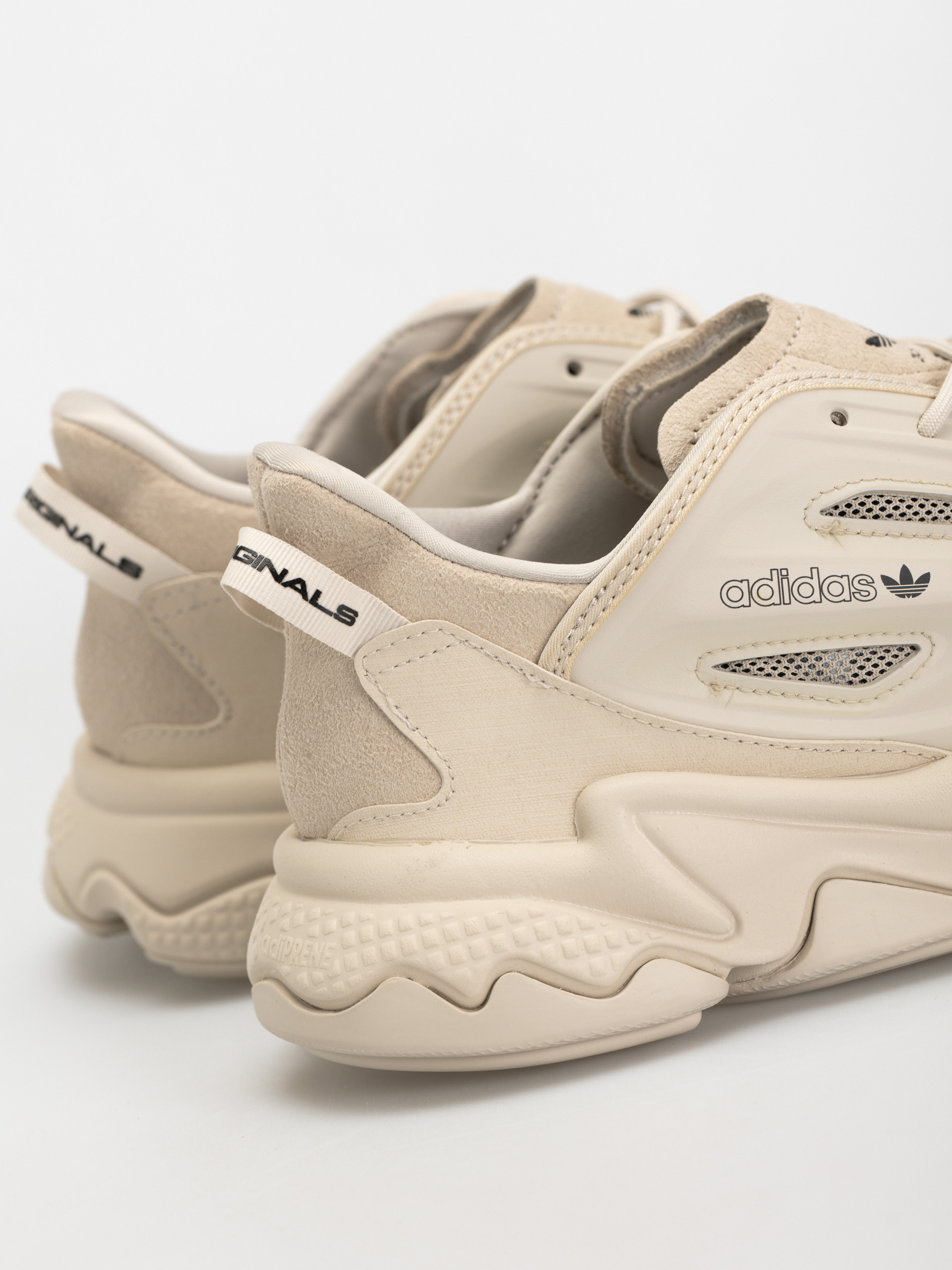 adidas Originals Ozweego Celox Shoes (cbrown/cbrown/cblack)