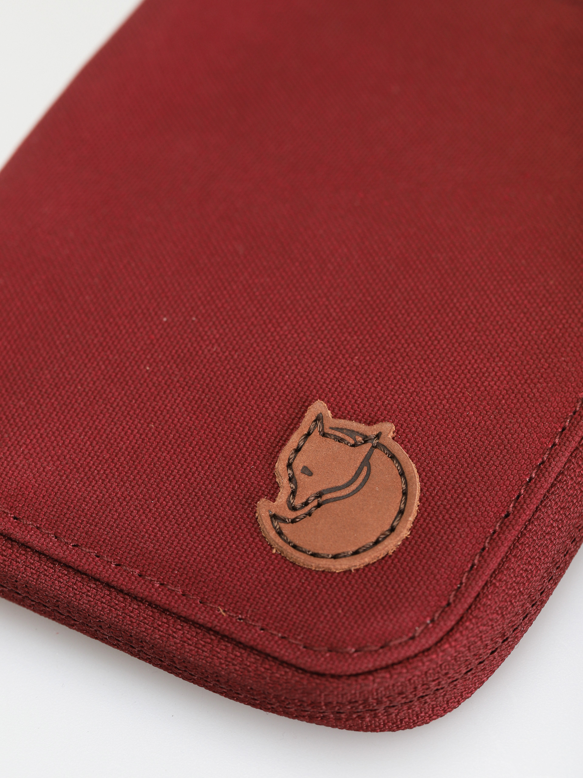 Fjallraven Zip Wallet Wallet (bordeaux red)