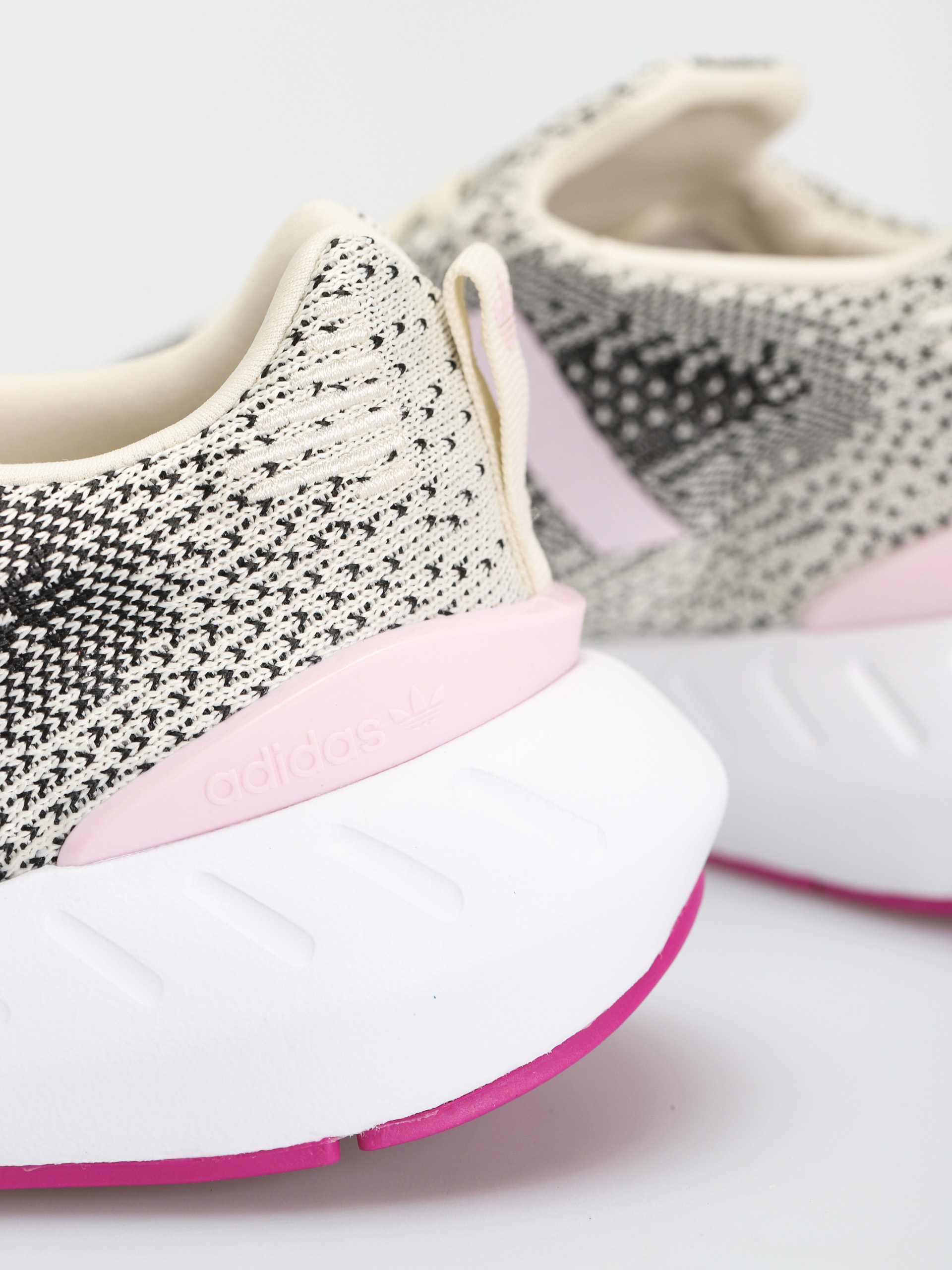 adidas Originals Swift Run 22 W Schuhe Wmn (cwhite/clpink/vivpnk)