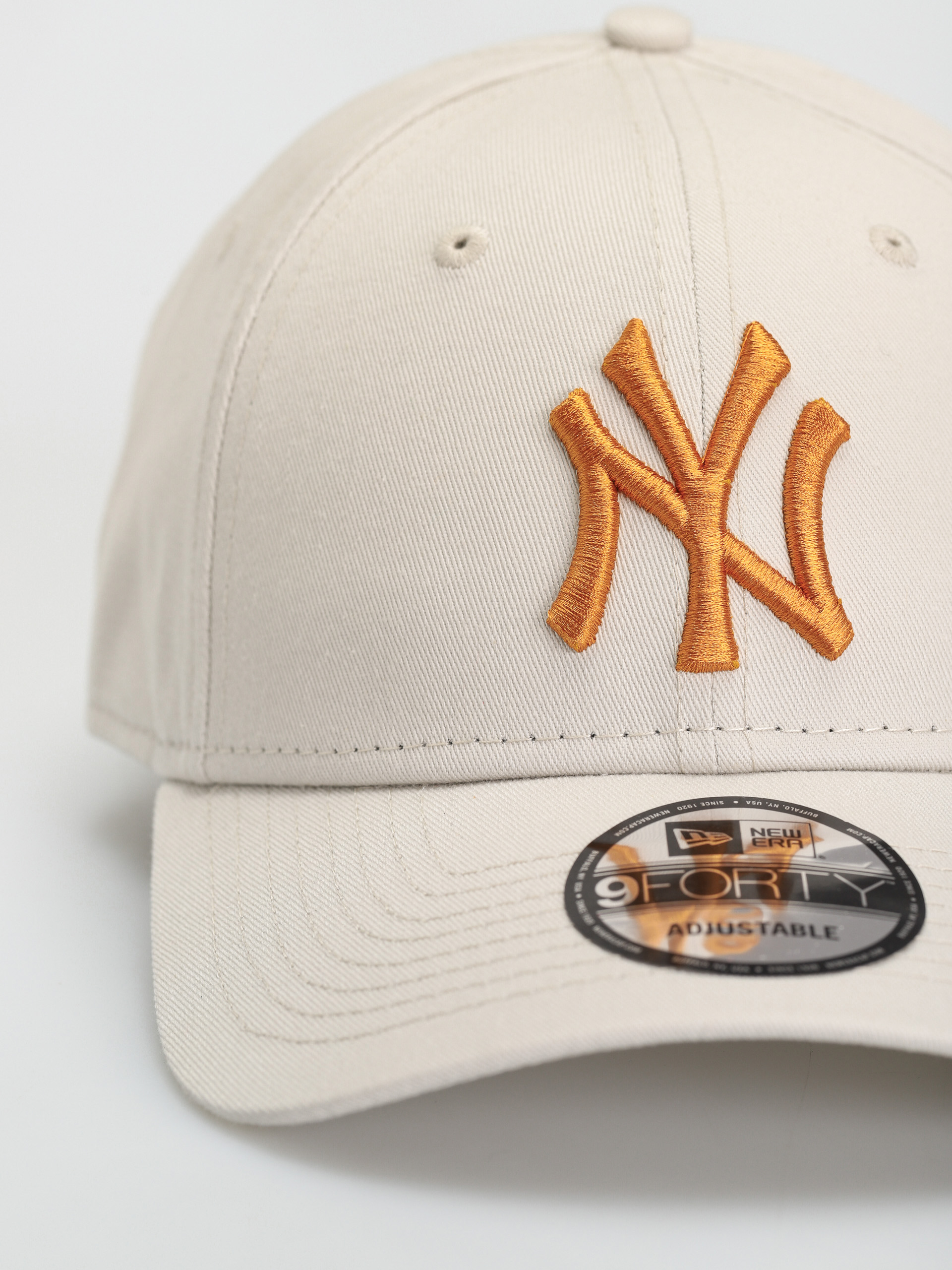 New Era League Essential 9Forty New York Yankees Cap (stone)