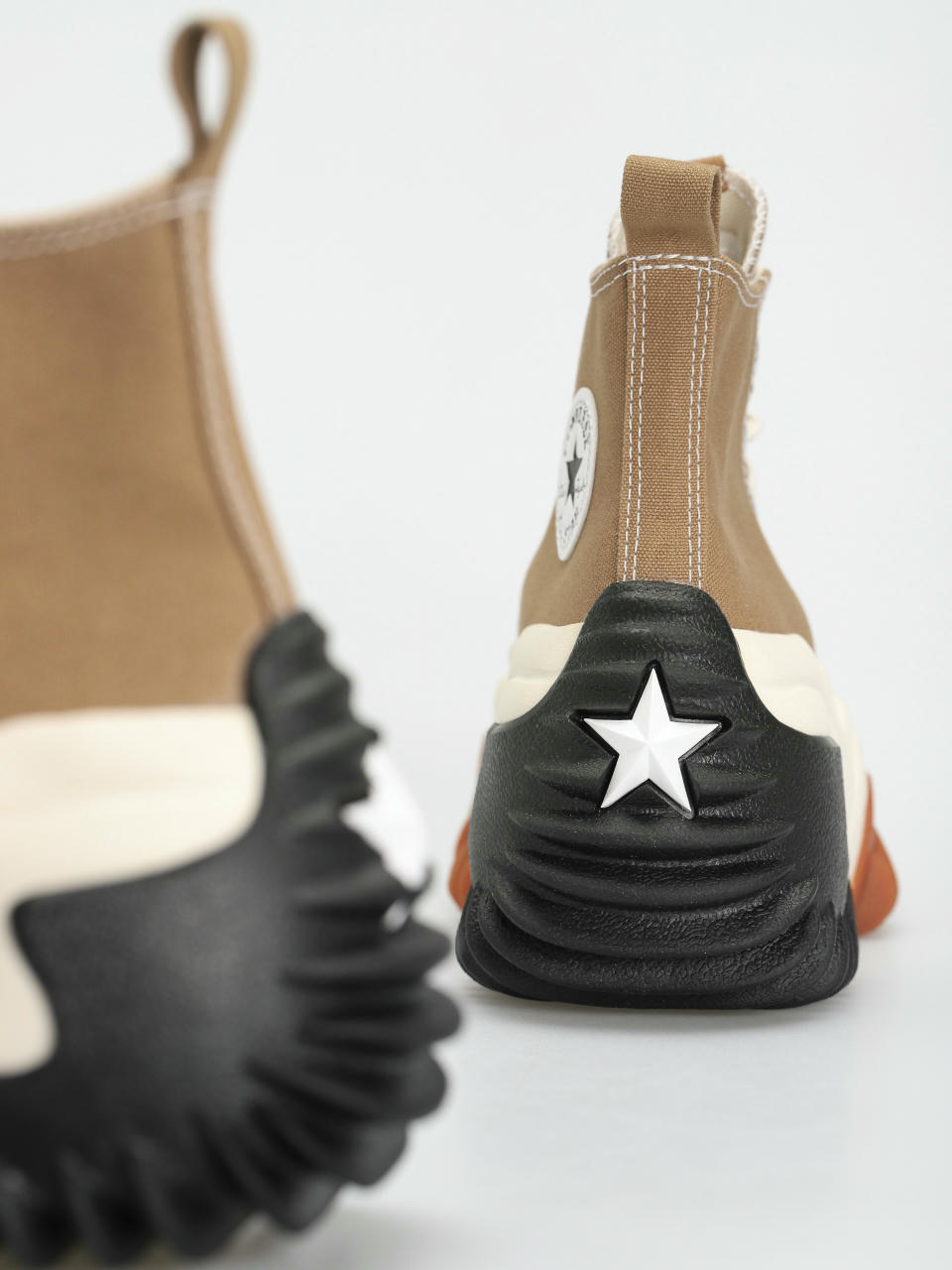 Converse Run Star Motion Hi Shoes (sand dune/black/egret)