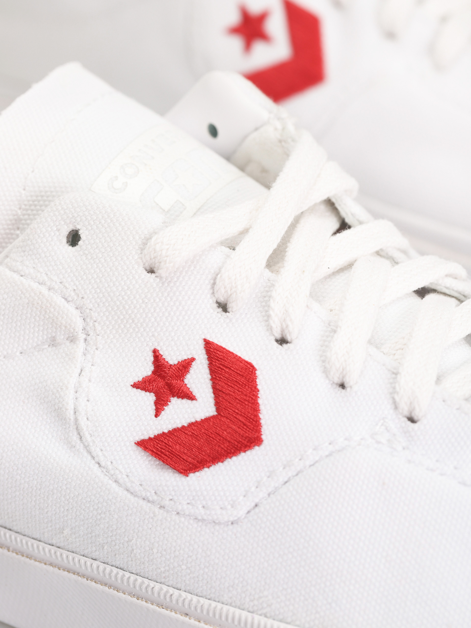 Converse Louie Lopez Pro Ox Shoes (white/red/white)