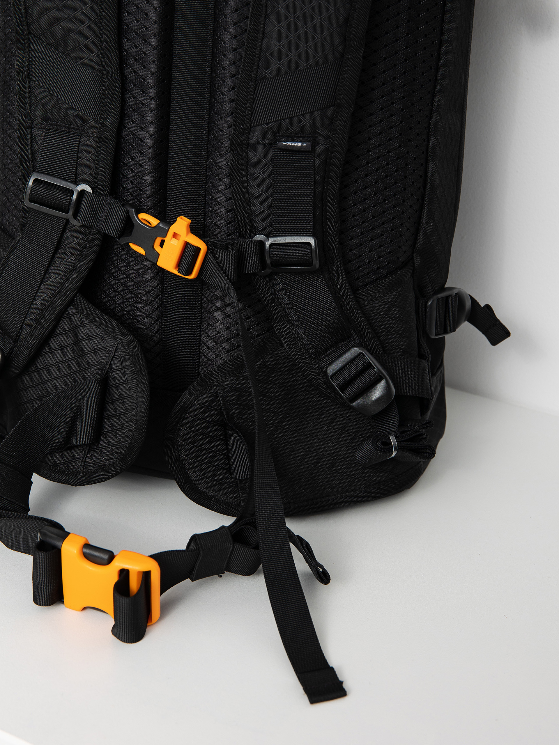 Vans Construct Snowpack Backpack (black)