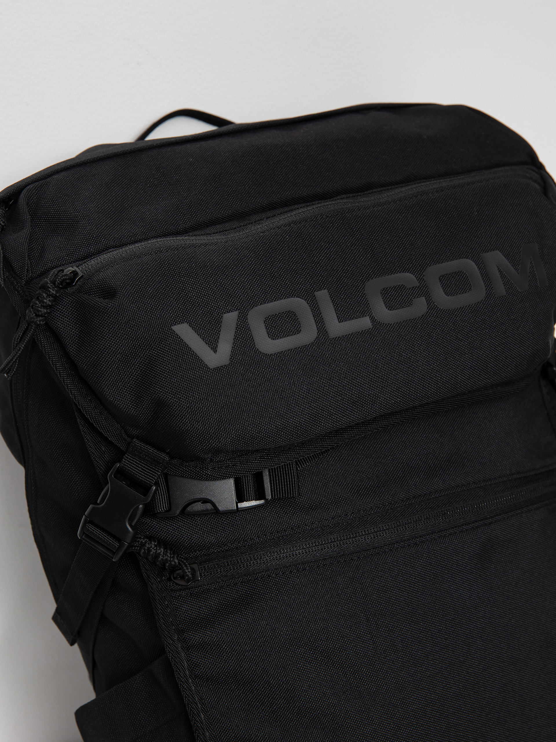 Volcom Substrate Backpack (black on black)