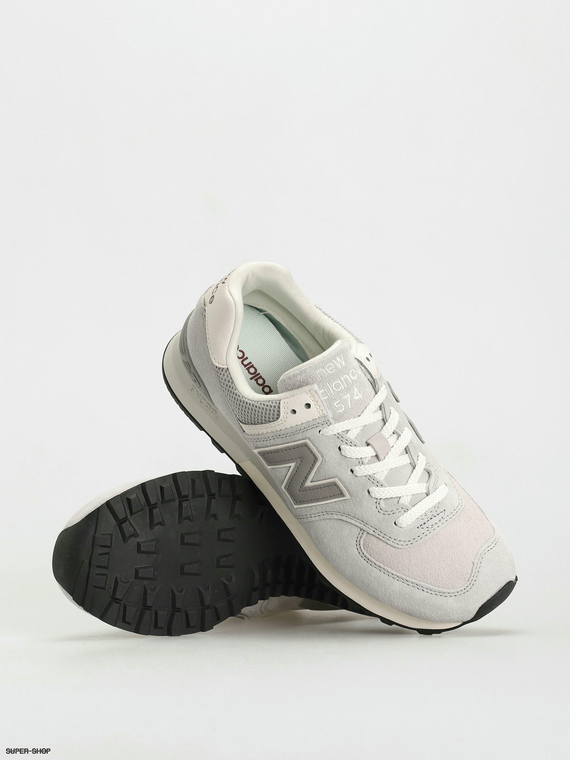 Light grey store new balance shoes