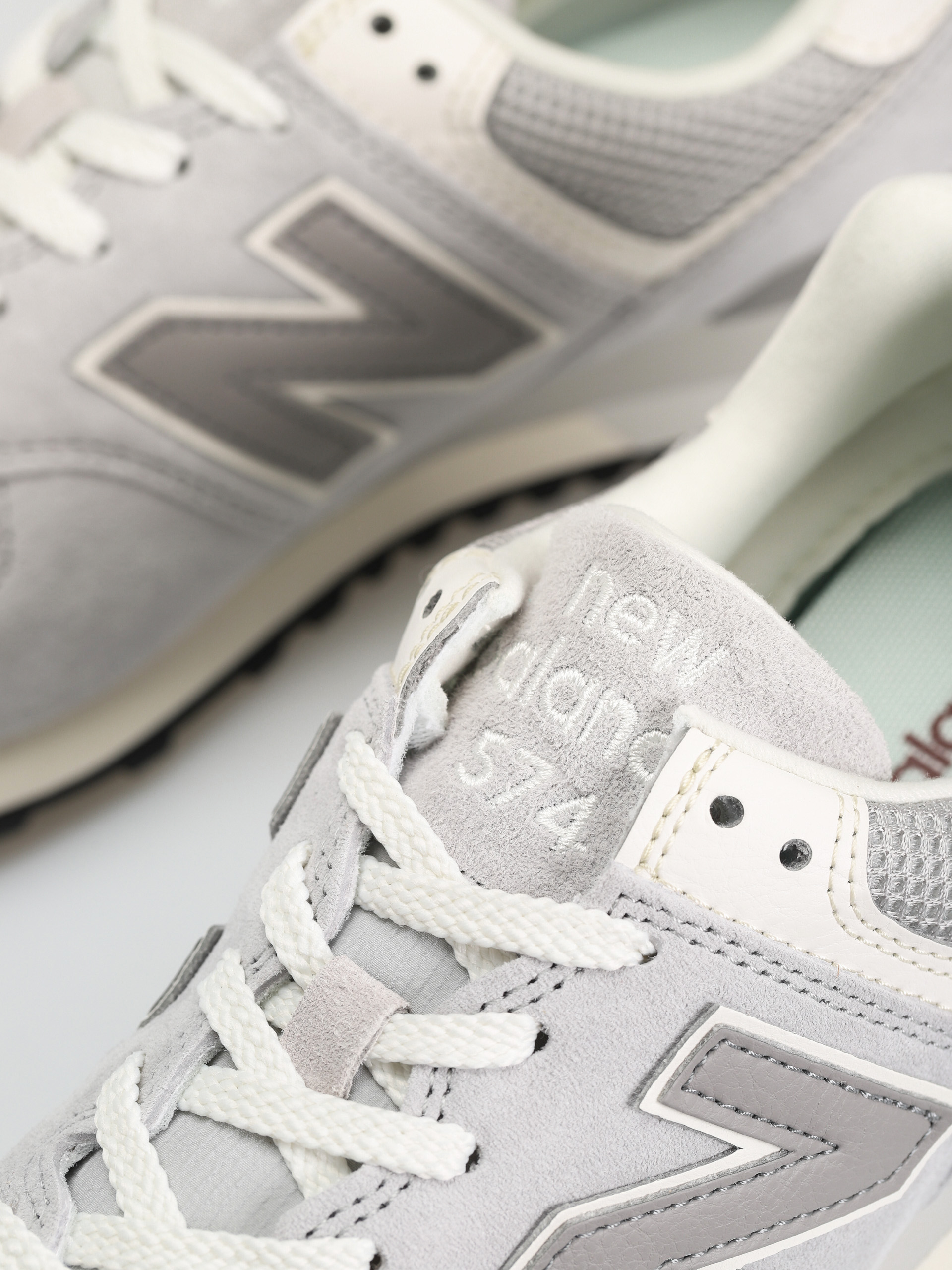 New Balance 574 Shoes (light aluminum heather)