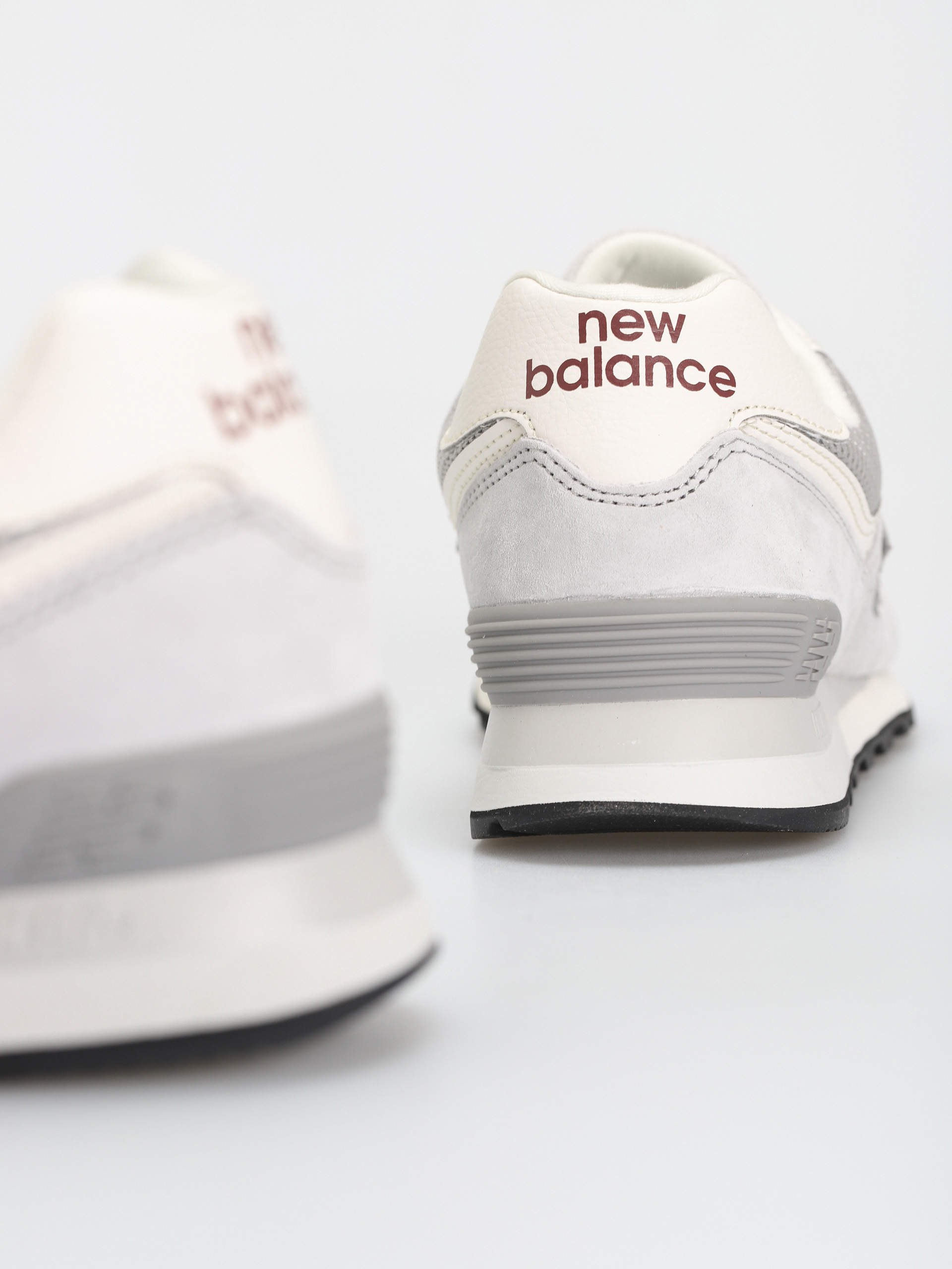 New Balance 574 Shoes (light aluminum heather)