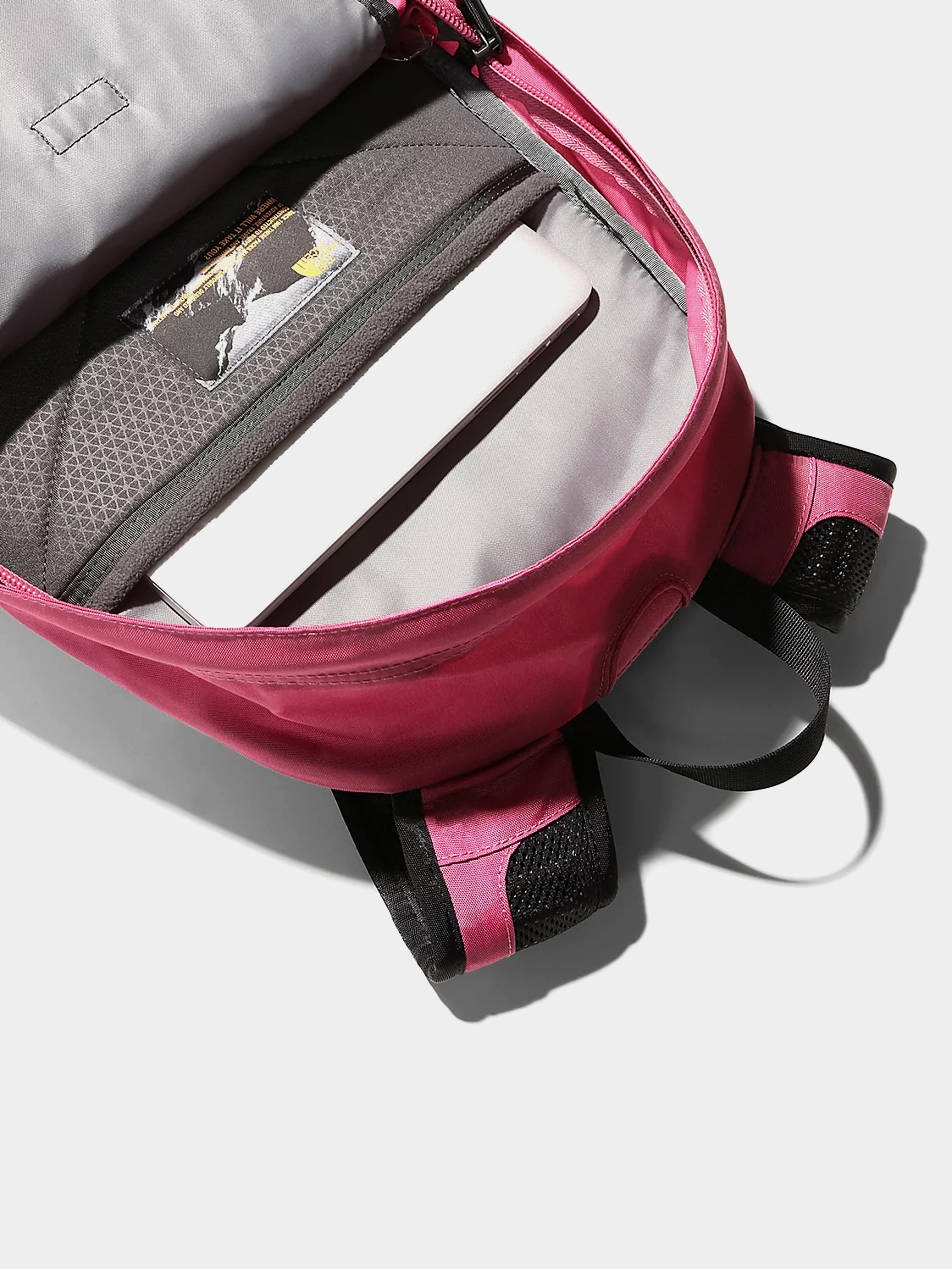 The North Face Hot Shot Se Backpack (red violet/tnf black)