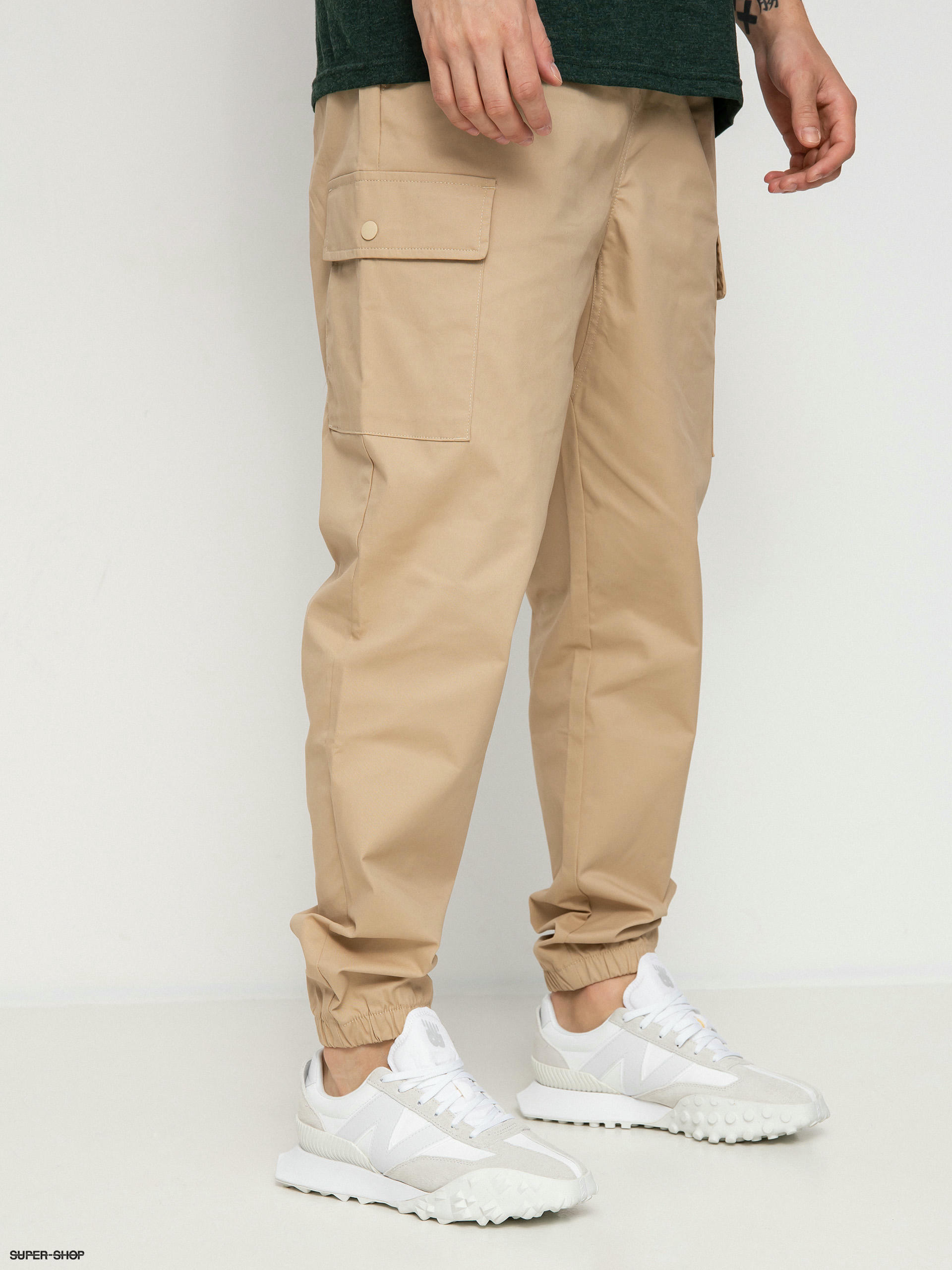New Balance Athletics Woven Cargo Trousers In Beige-Neutral for Men