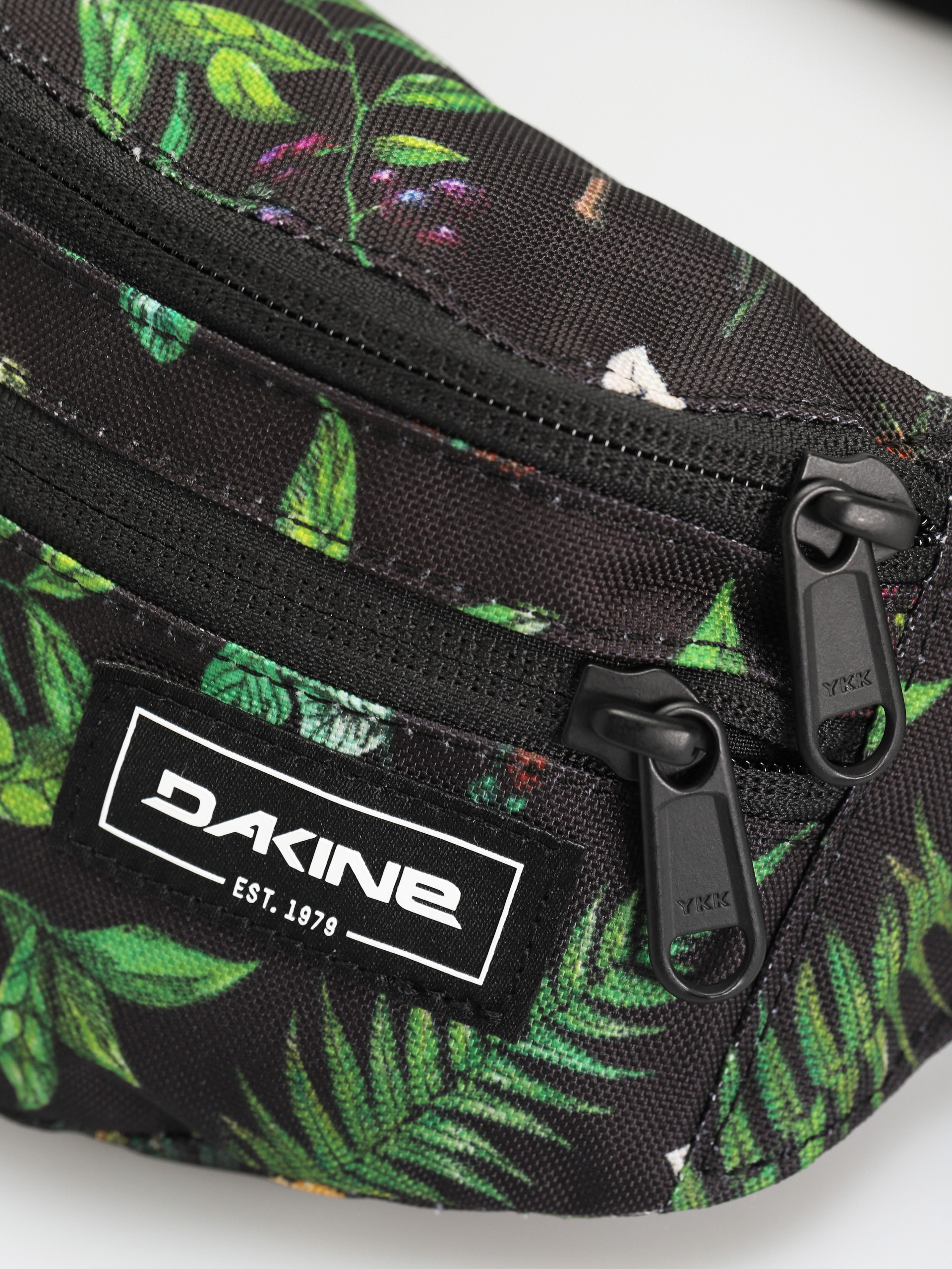classic hip pack