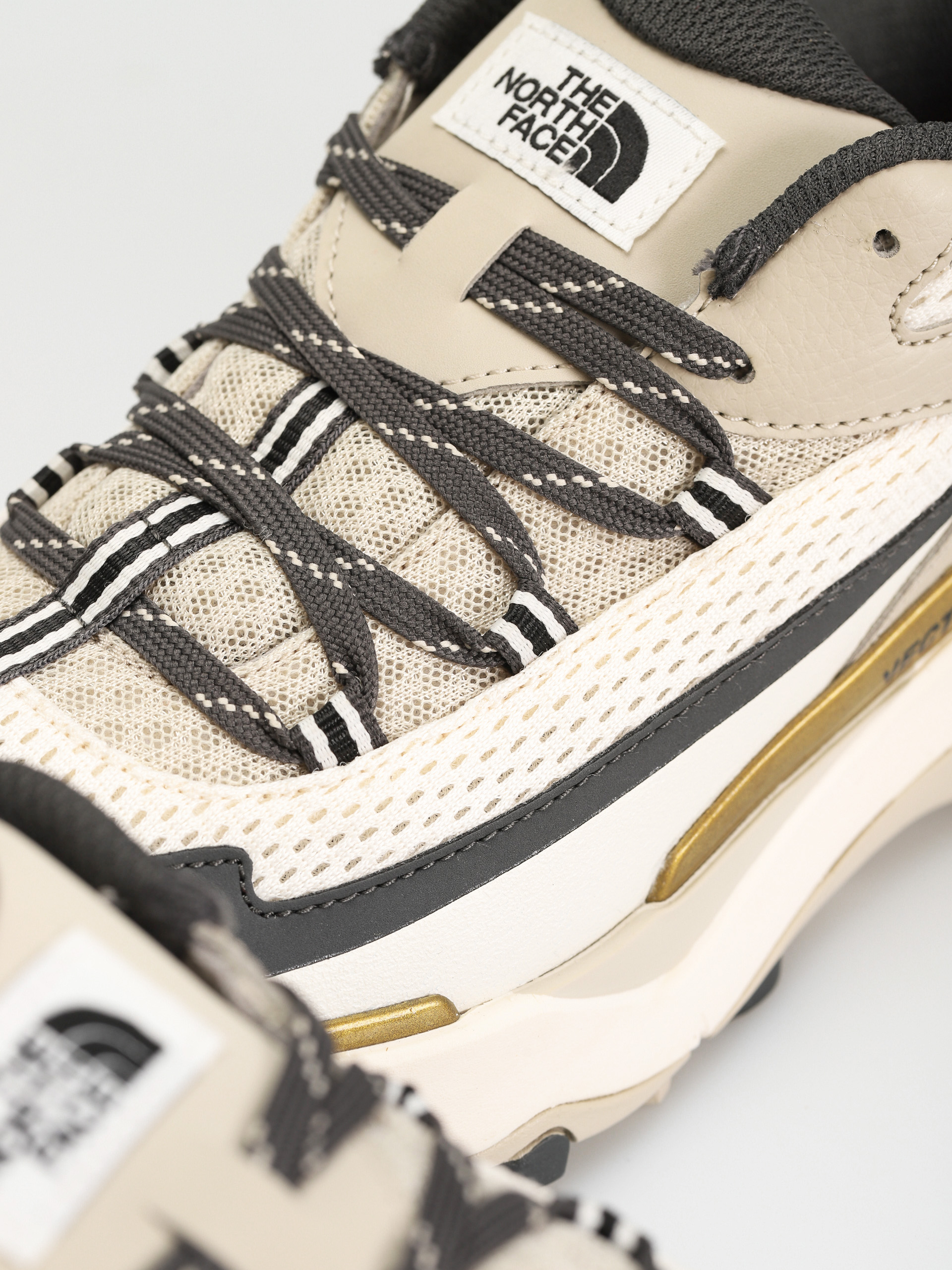 The North Face Vectiv Taraval Schuhe Wmn (gardenia white/sandstone)