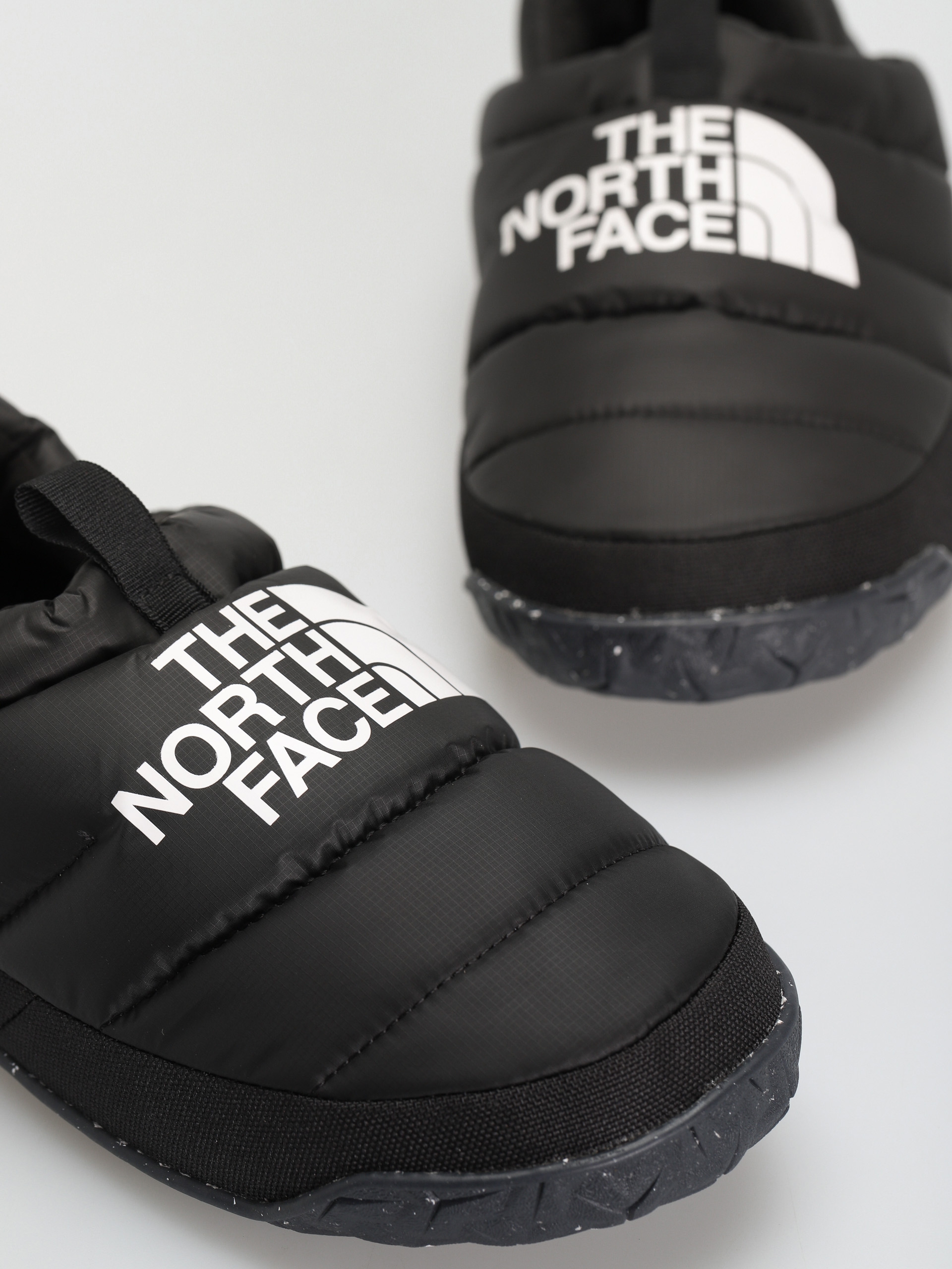 The North Face Nuptse Mule Shoes (tnf black/tnf white)