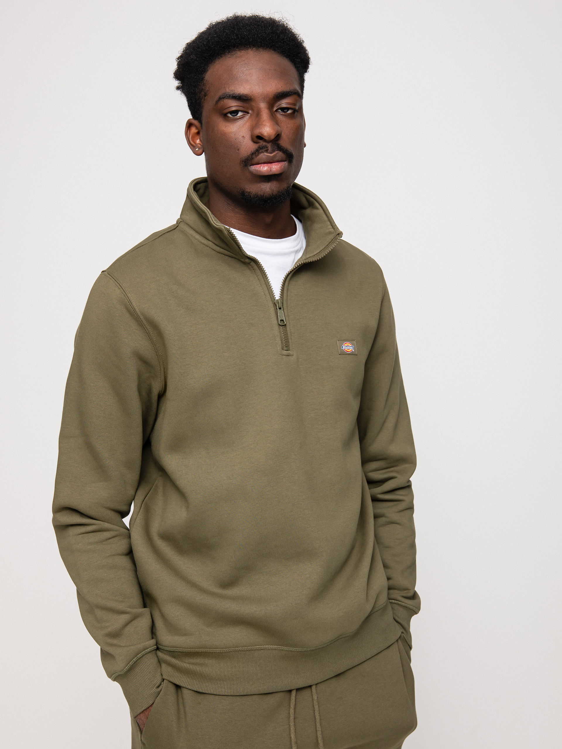 Dickies Oakport Quarter Zip Sweatshirt (military green)