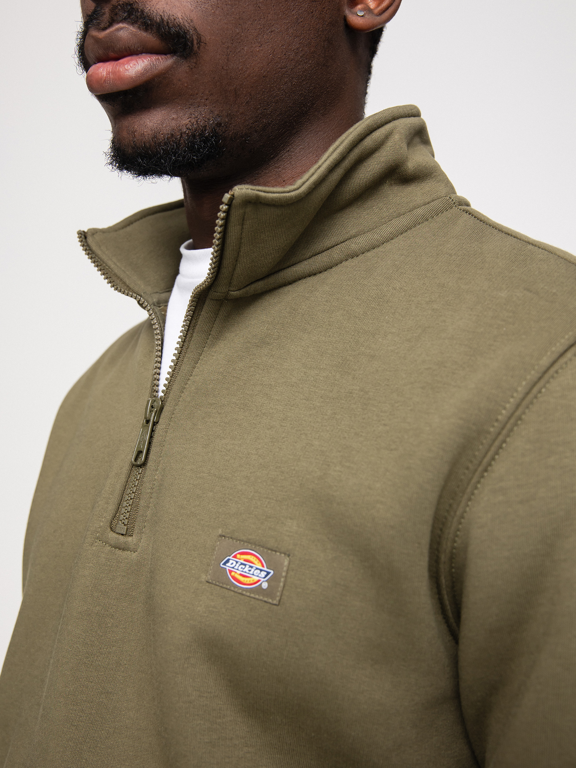 Dickies Oakport Quarter Zip Sweatshirt (military green)