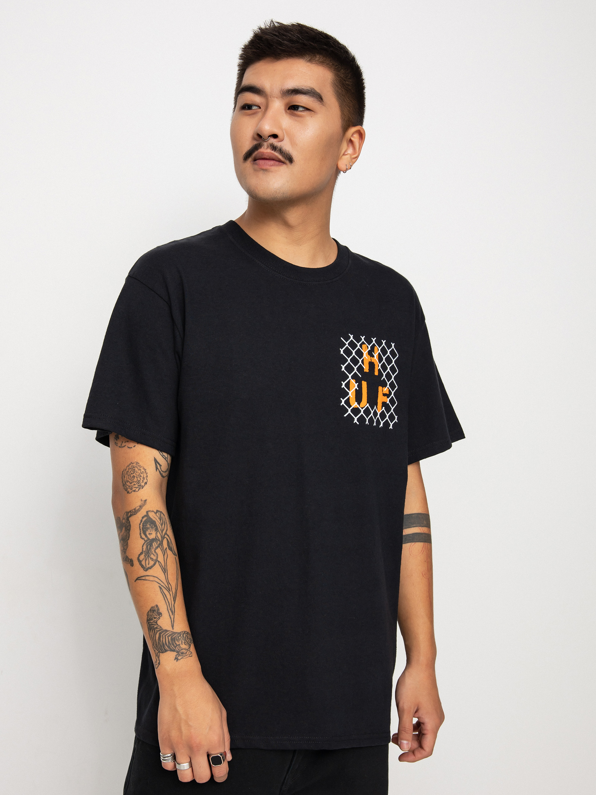 HUF Trespass Triangle T-shirt (black)