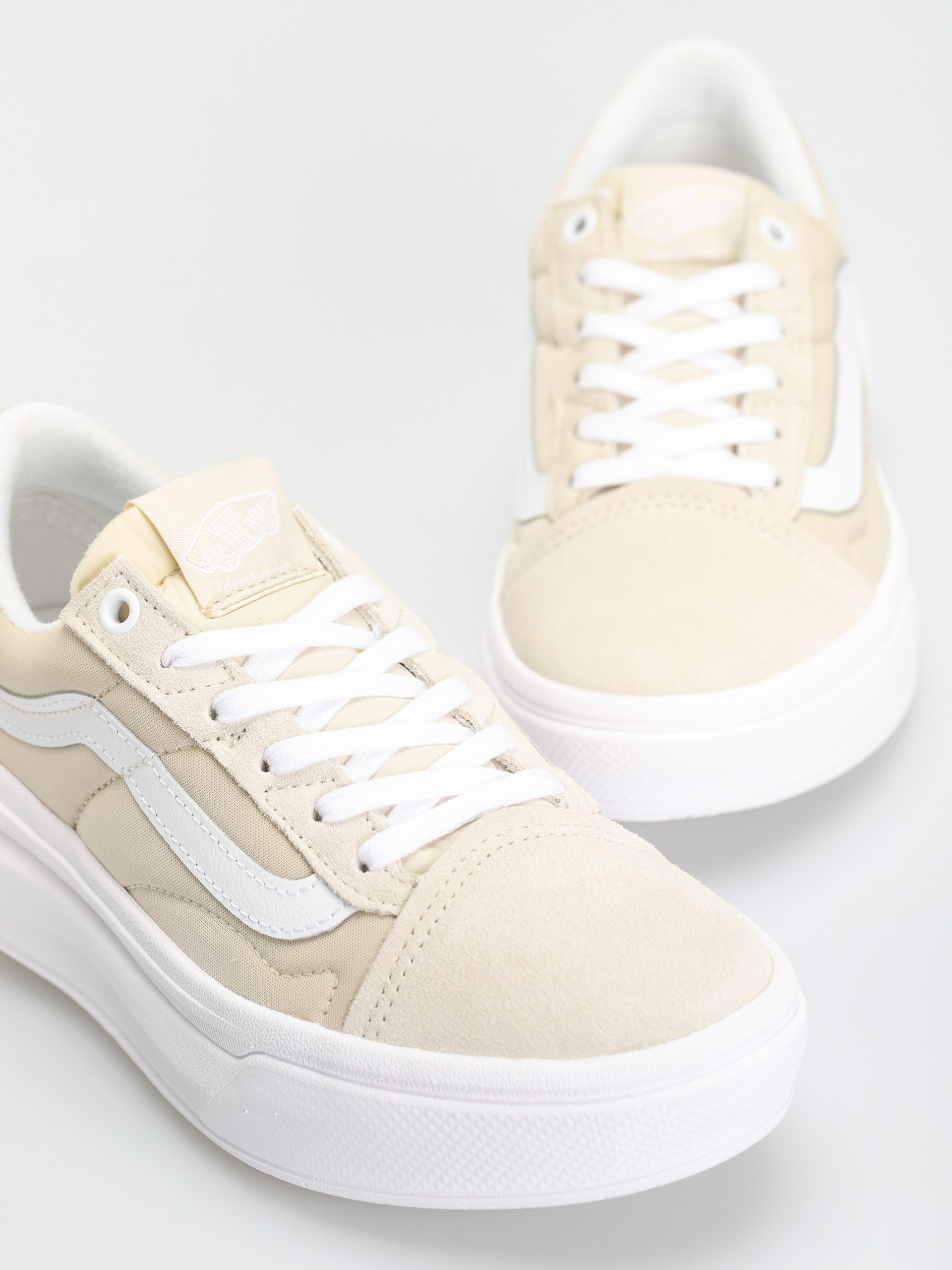 Vans Old Skool Overt CC Shoes (sand/white)