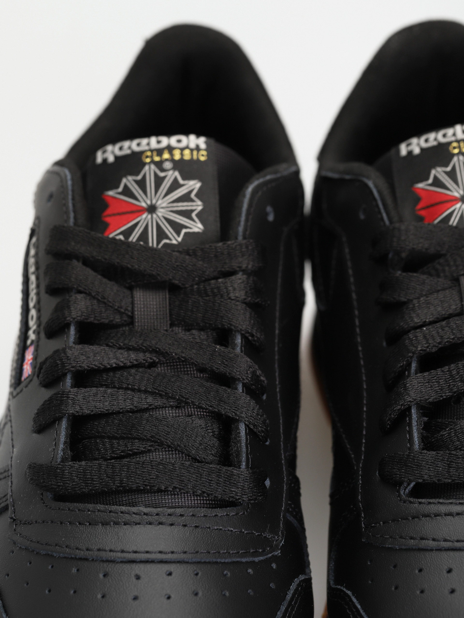 Reebok Classic Leather Shoes (cblack/pugry5/rbkg03)