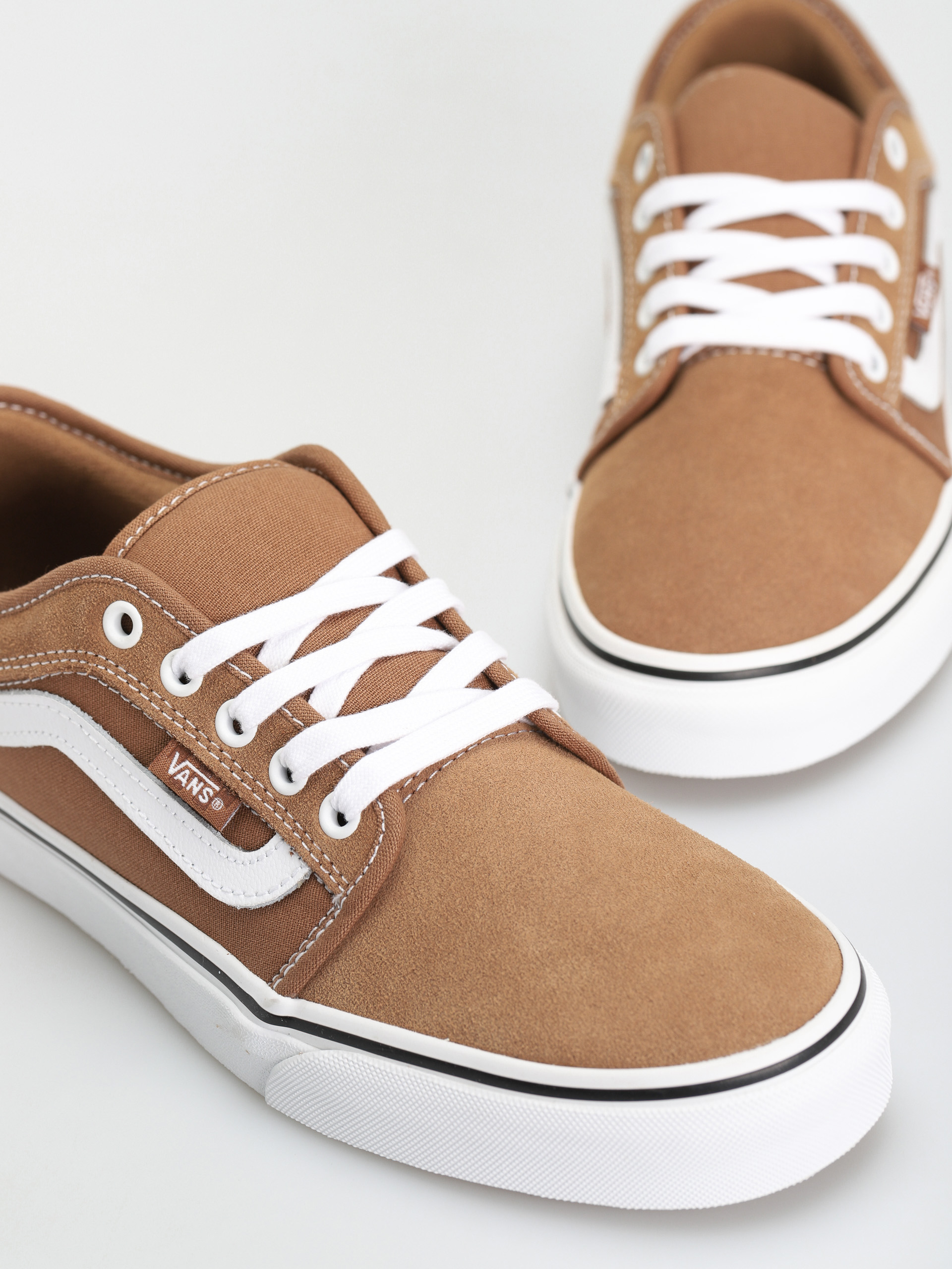 Vans Chukka Low Sidestripe Shoes (tobacco brown)