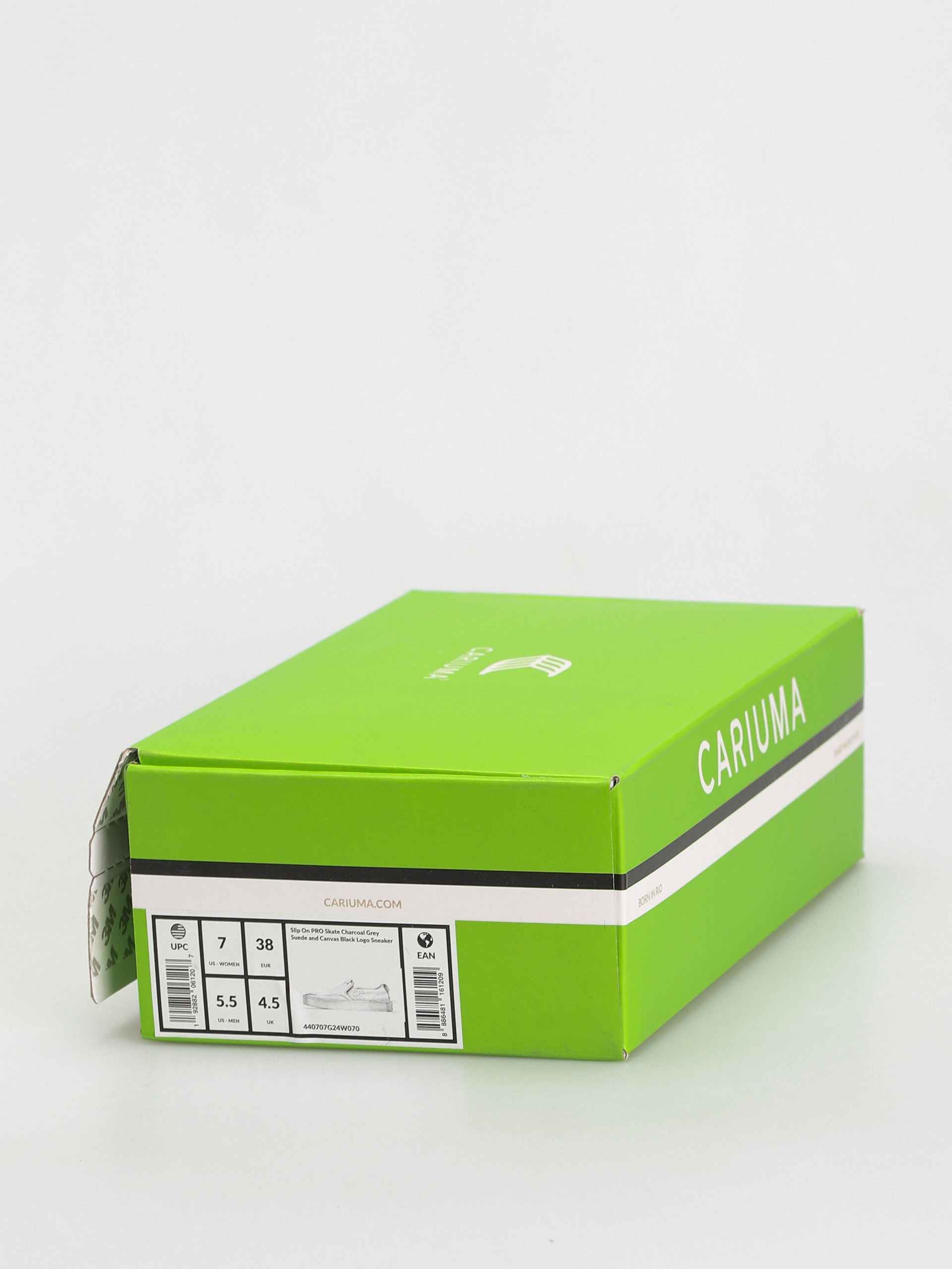 Cariuma Catiba Pro Slip On Shoes (grey/black)