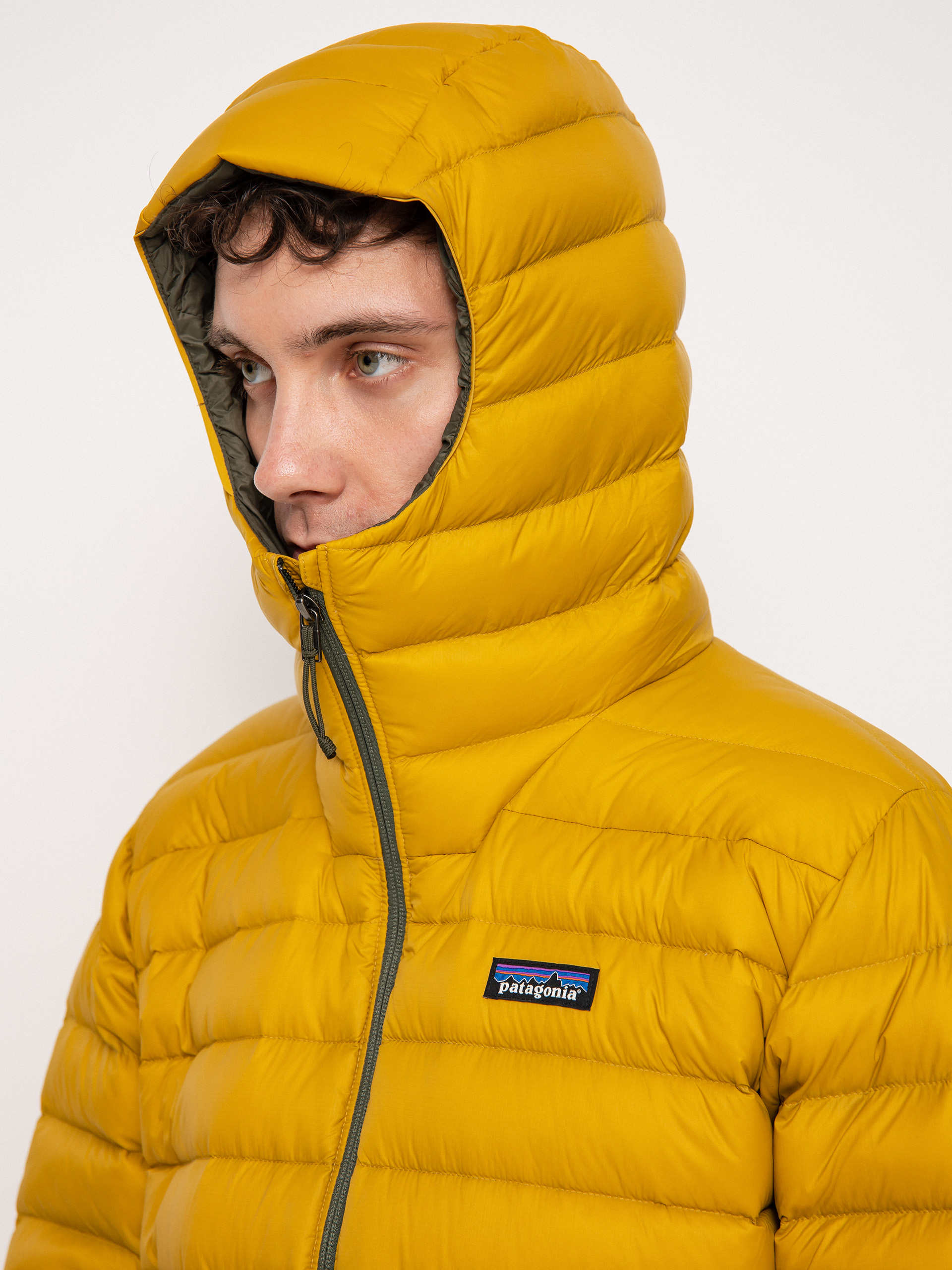 Patagonia Down Sweater Hoody Jacket (cabin gold)