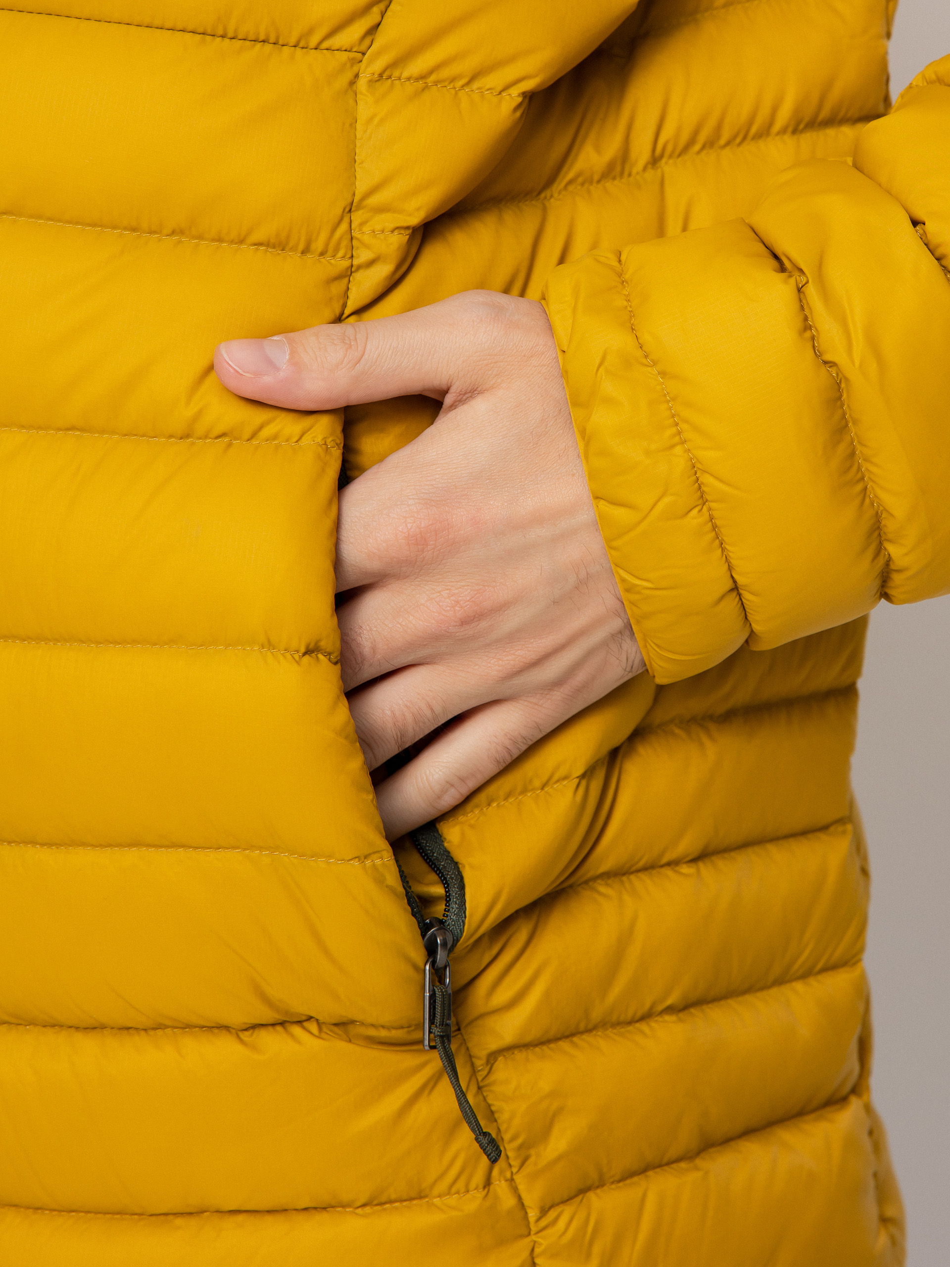 Patagonia Down Sweater Hoody Jacket (cabin gold)