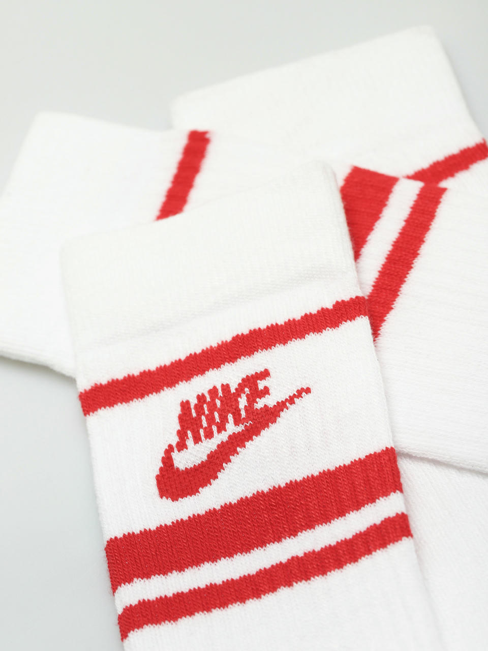 Nike SB Sportswear Everyday Essential Socks - red (white/university red ...