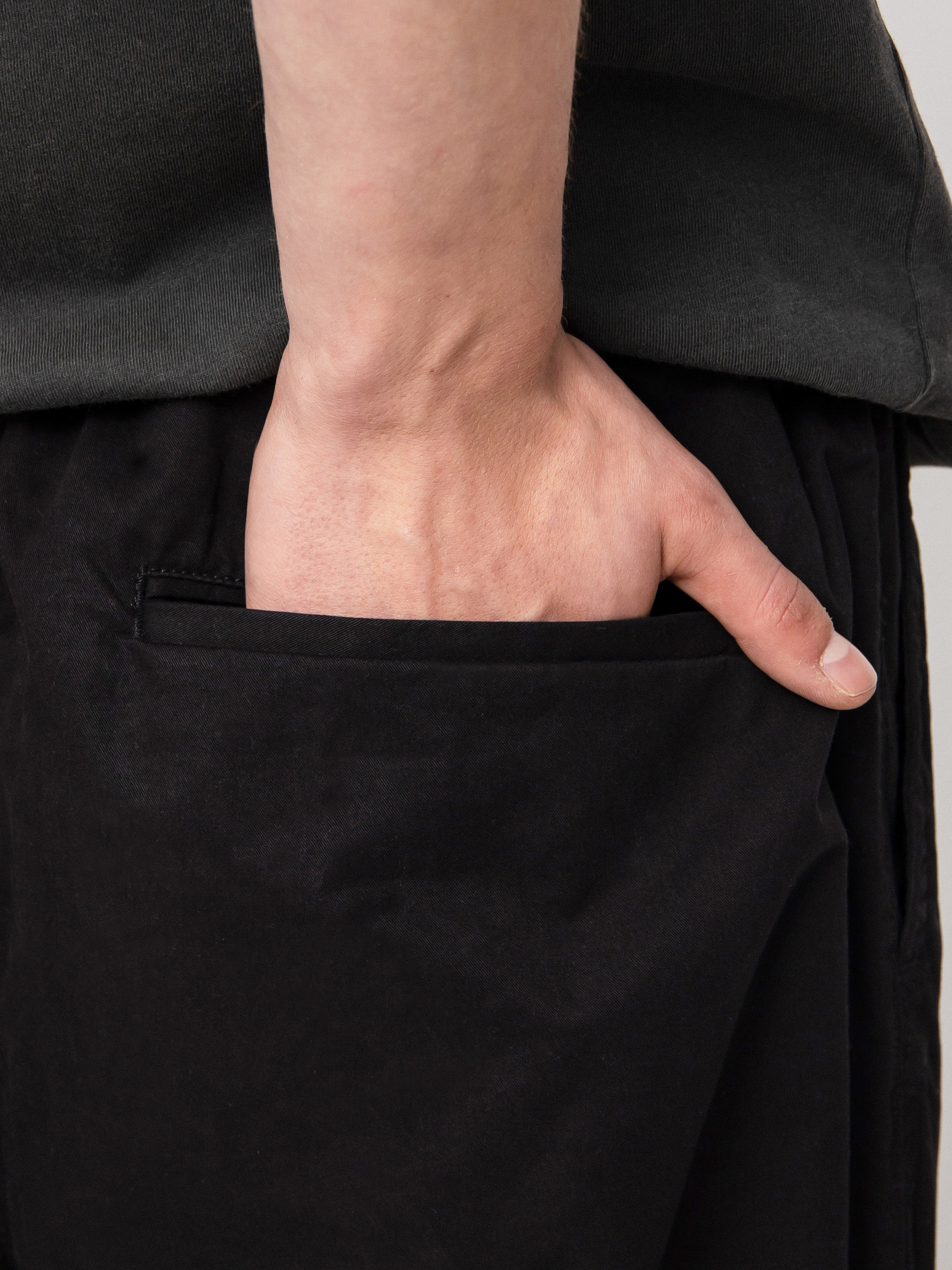 Vans Range Baggy Tapered Elastic Waist Pants (black)