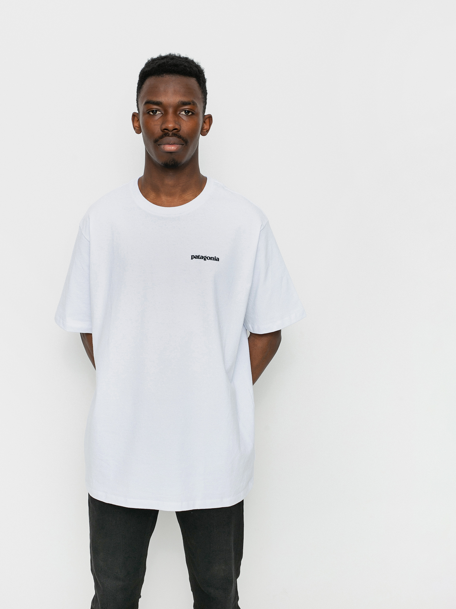 Patagonia P6 Logo Responsibili T shirt white white