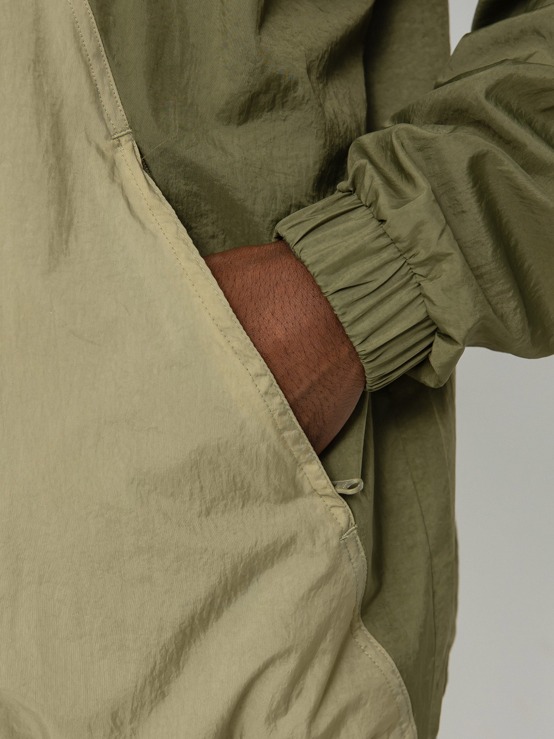 adidas Anorak Wndbrkr Jacket (focoli/orbgrn/orbgrn)