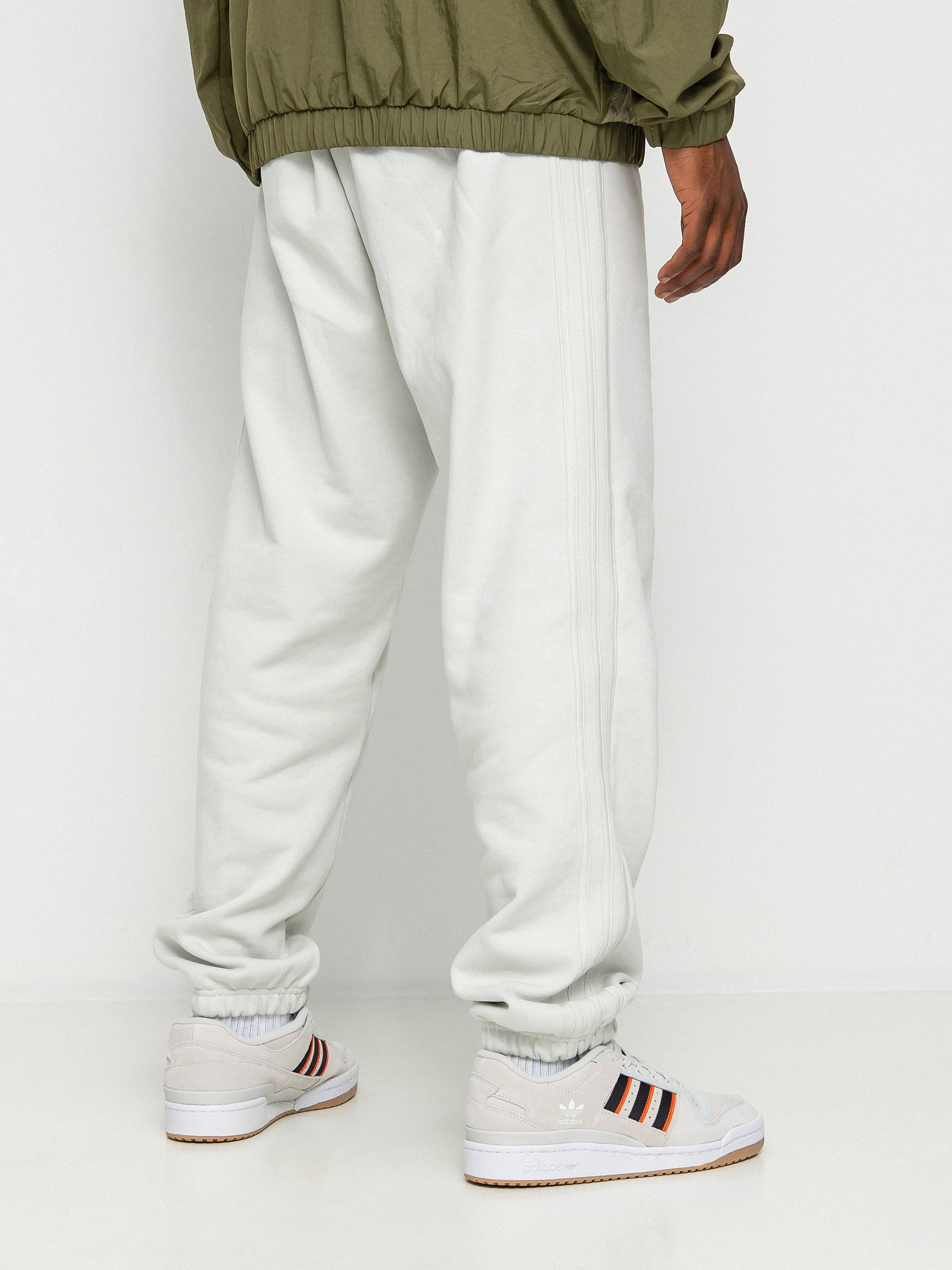 adidas Originals Ess Logo Pants (orbgry)