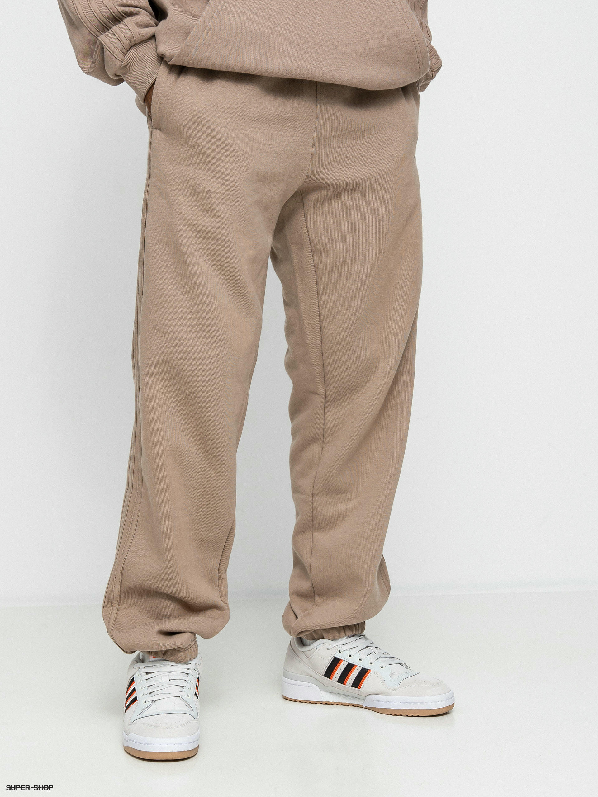 adidas Originals Ess Logo Pants (chabrn)