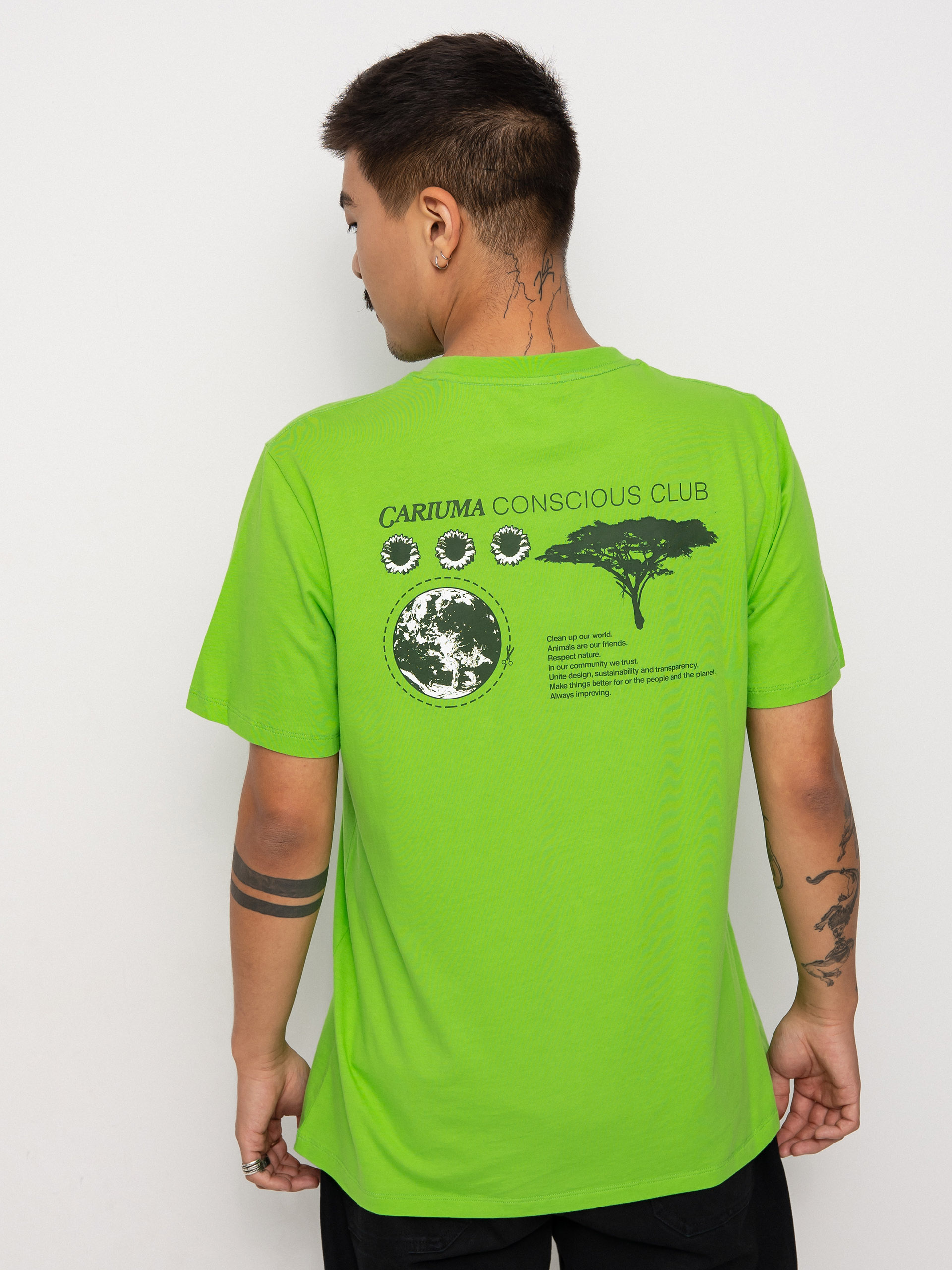 Cariuma Conscious Club T-shirt (green)