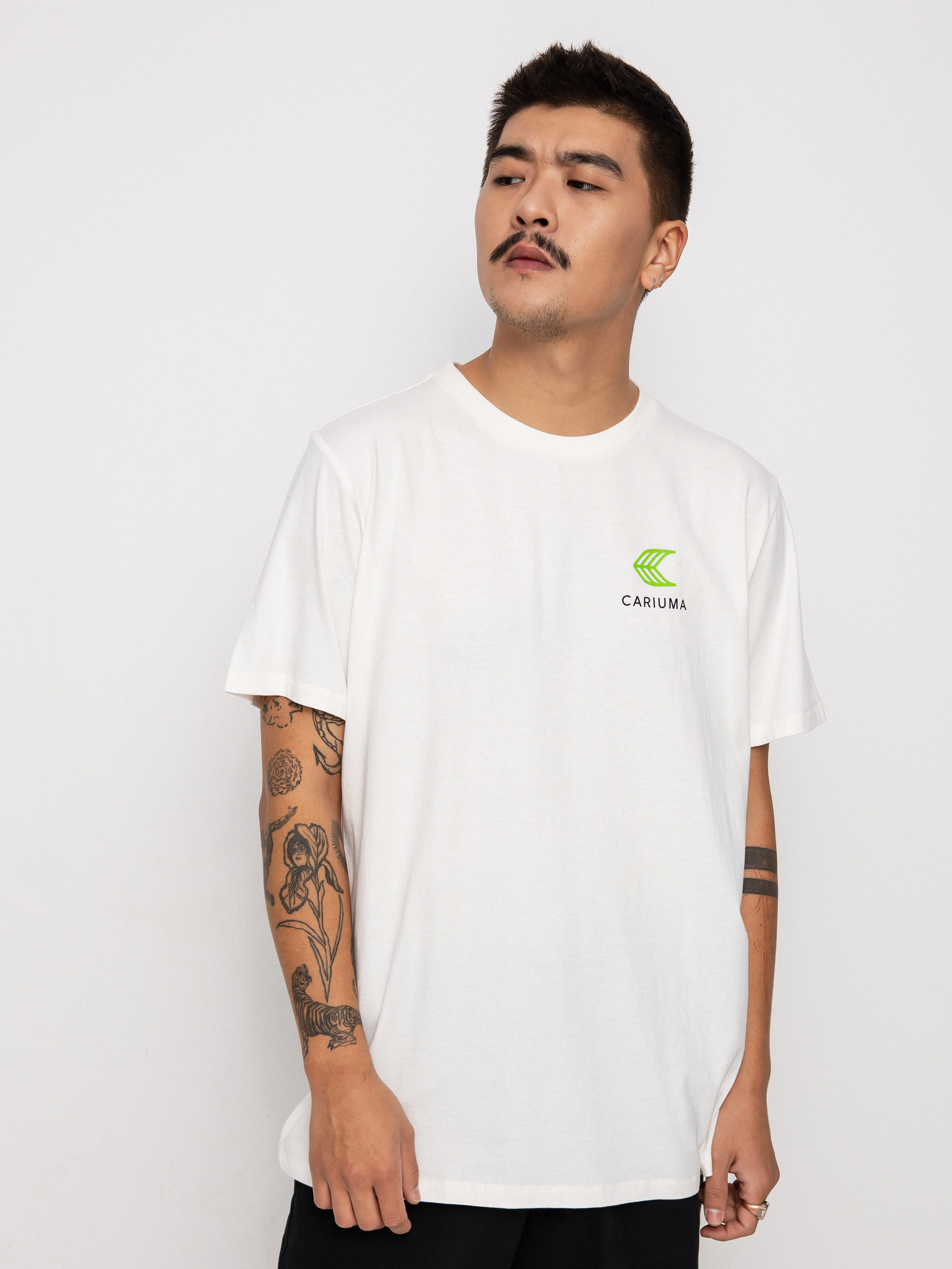 Cariuma Skate with your Heart T-shirt (off white)