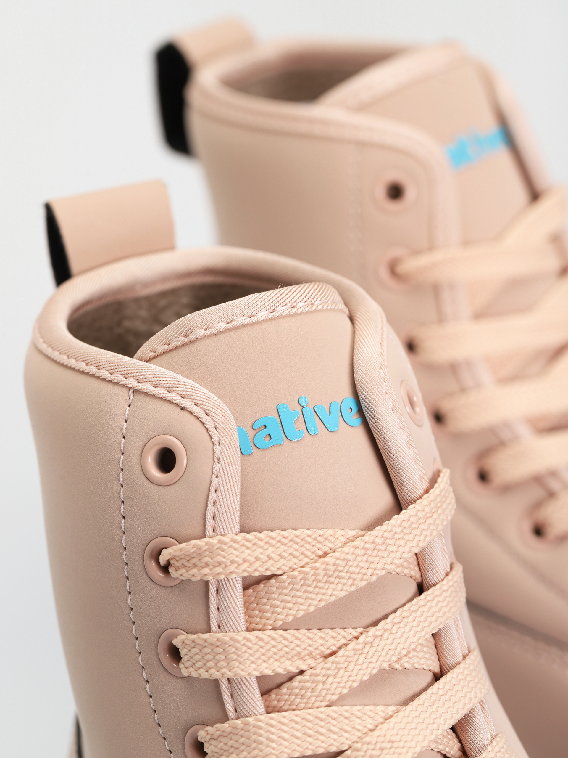 Native Johnny Treklite Winter shoes (chameleon pink/chameleon pink/resort pink)