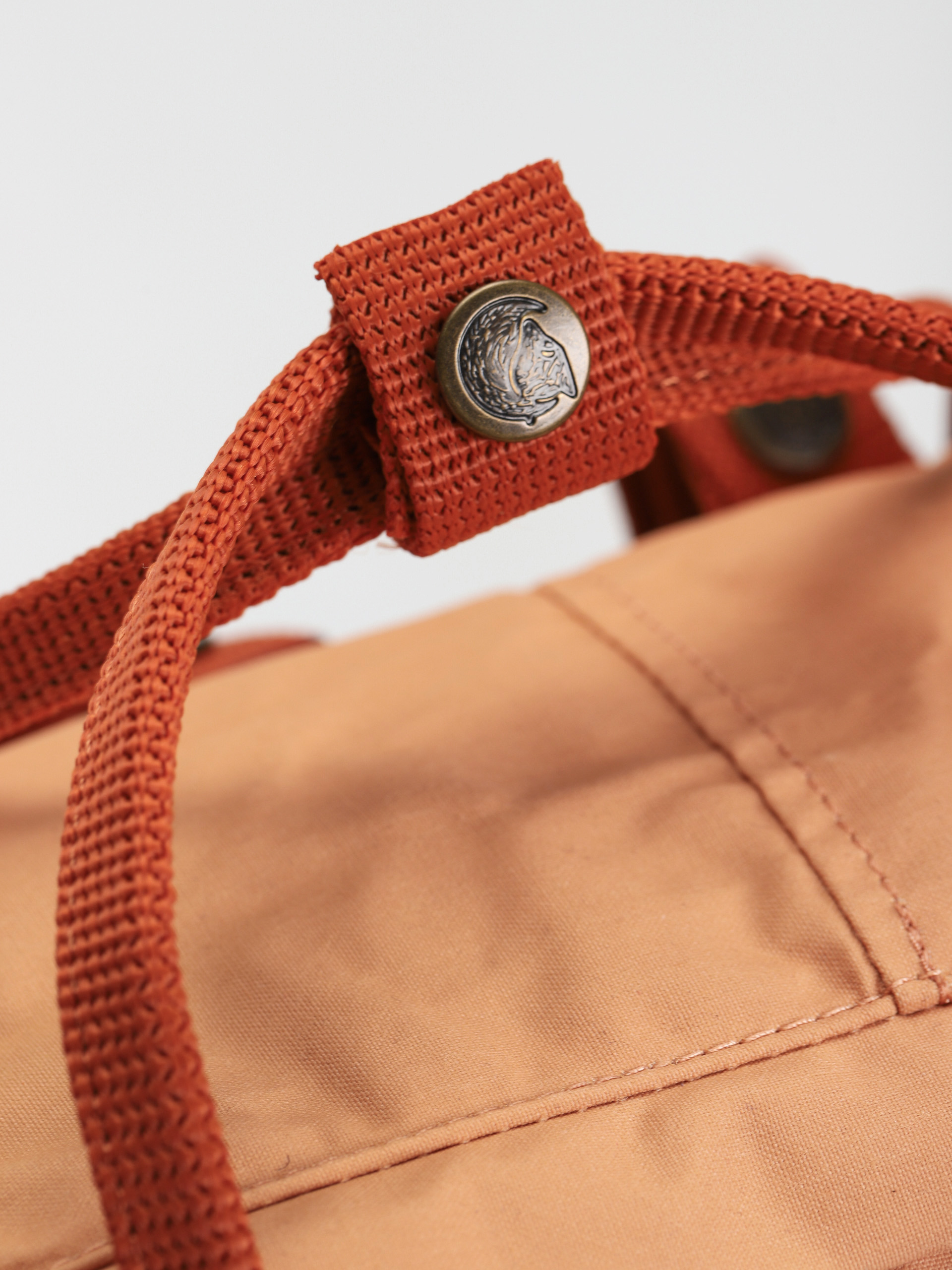 Fjallraven Kanken Rucksack (peach sand/terracotta brown)